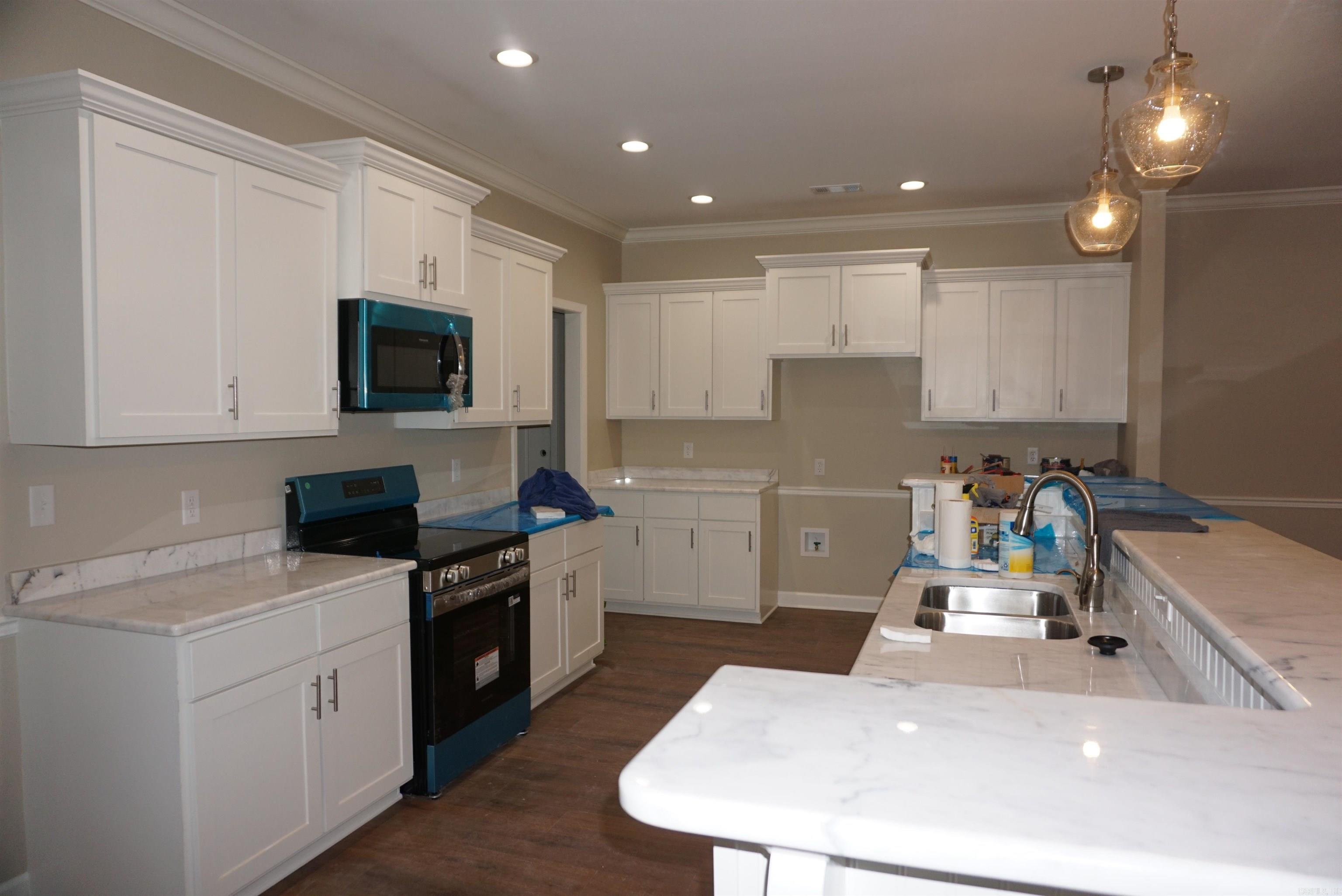 SADDLEBROOK EST - Residential