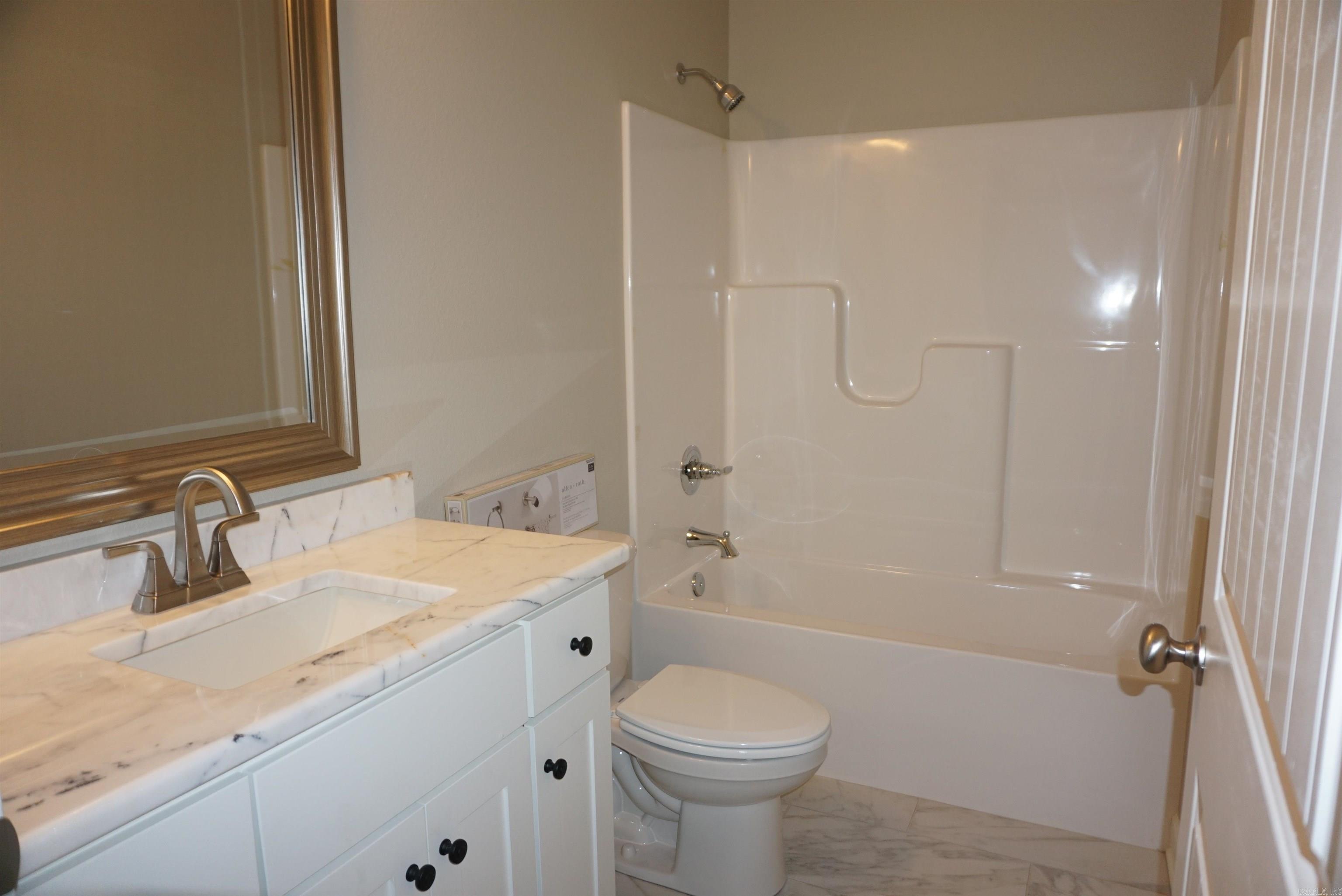 SADDLEBROOK EST - Residential