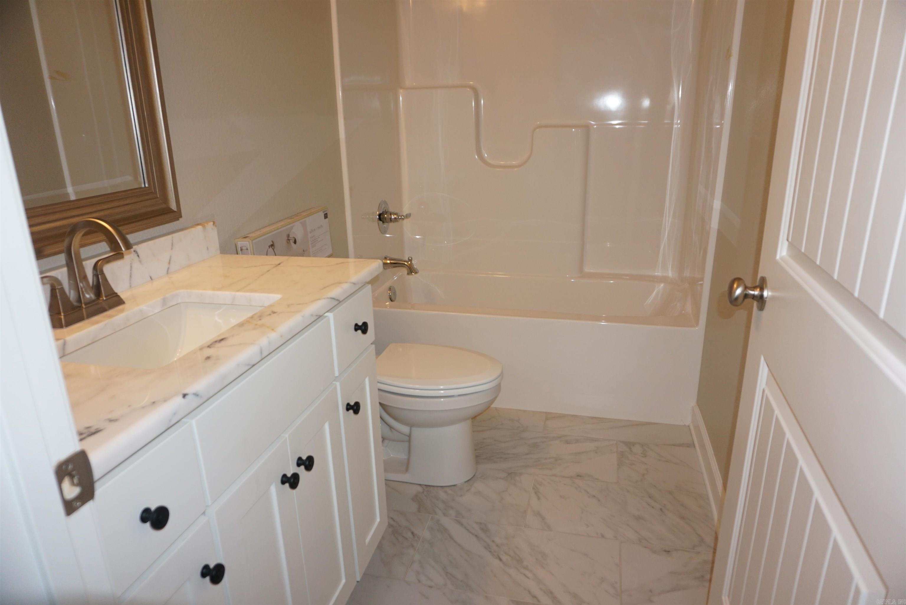 SADDLEBROOK EST - Residential