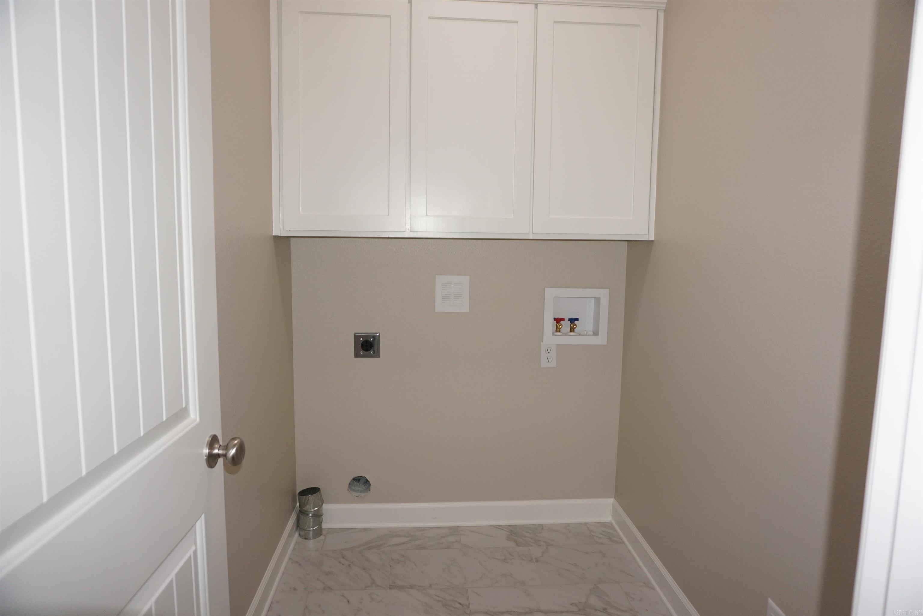 SADDLEBROOK EST - Residential