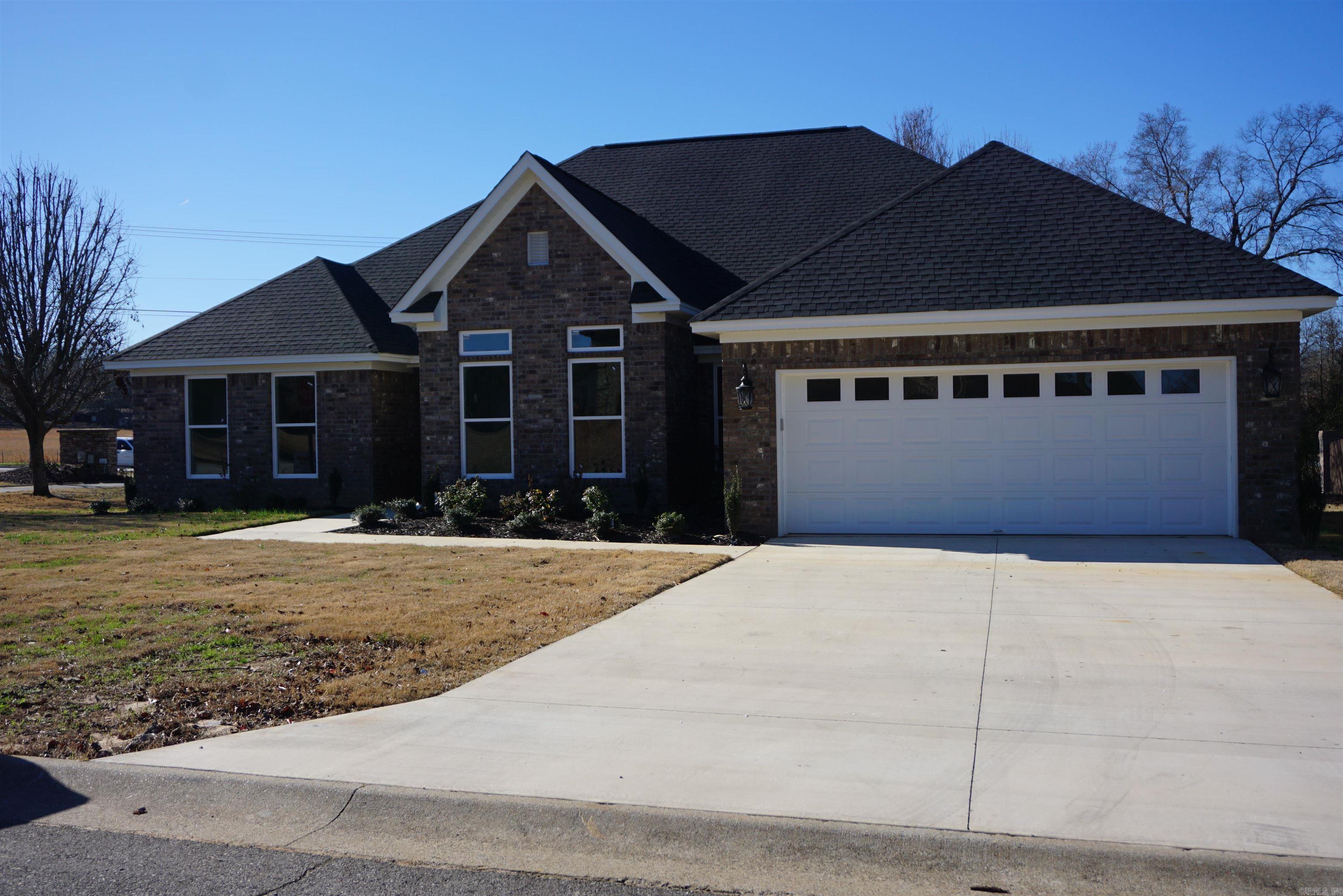 SADDLEBROOK EST - Residential