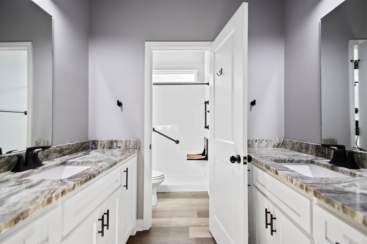 MAGNOLIA VILLAGE - Residential