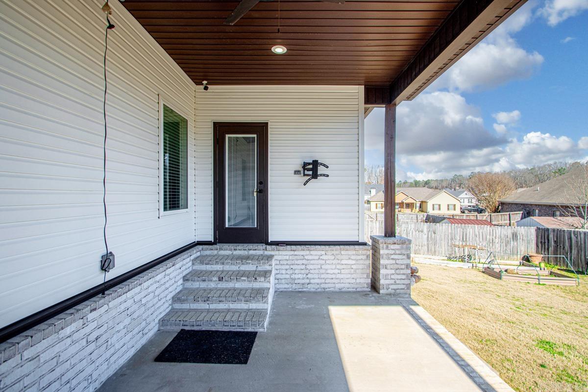 MAGNOLIA VILLAGE - Residential