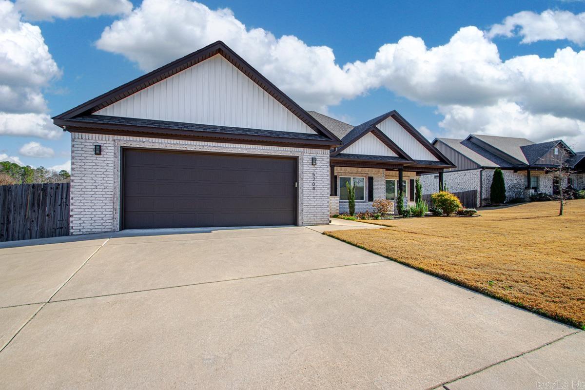 MAGNOLIA VILLAGE - Residential