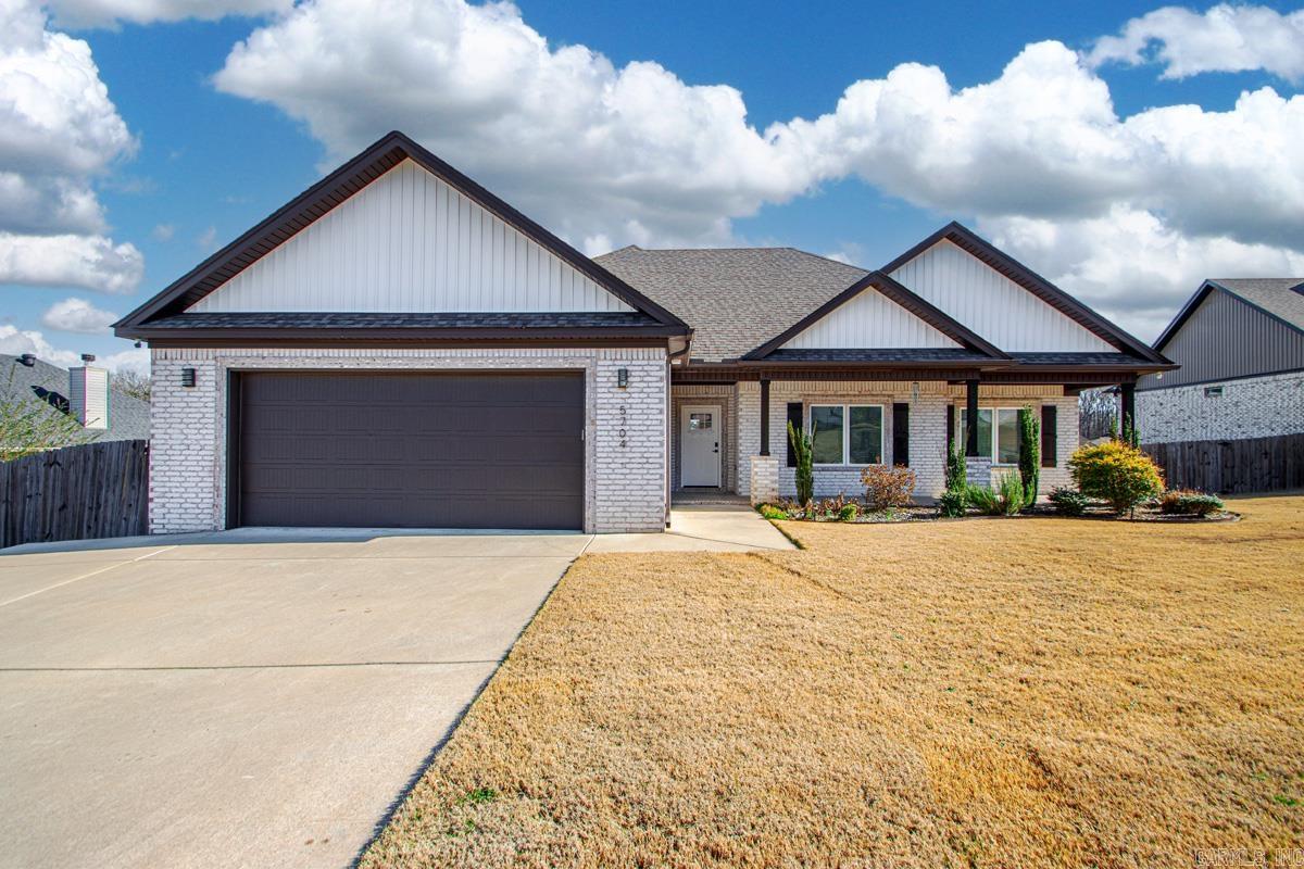 MAGNOLIA VILLAGE - Residential