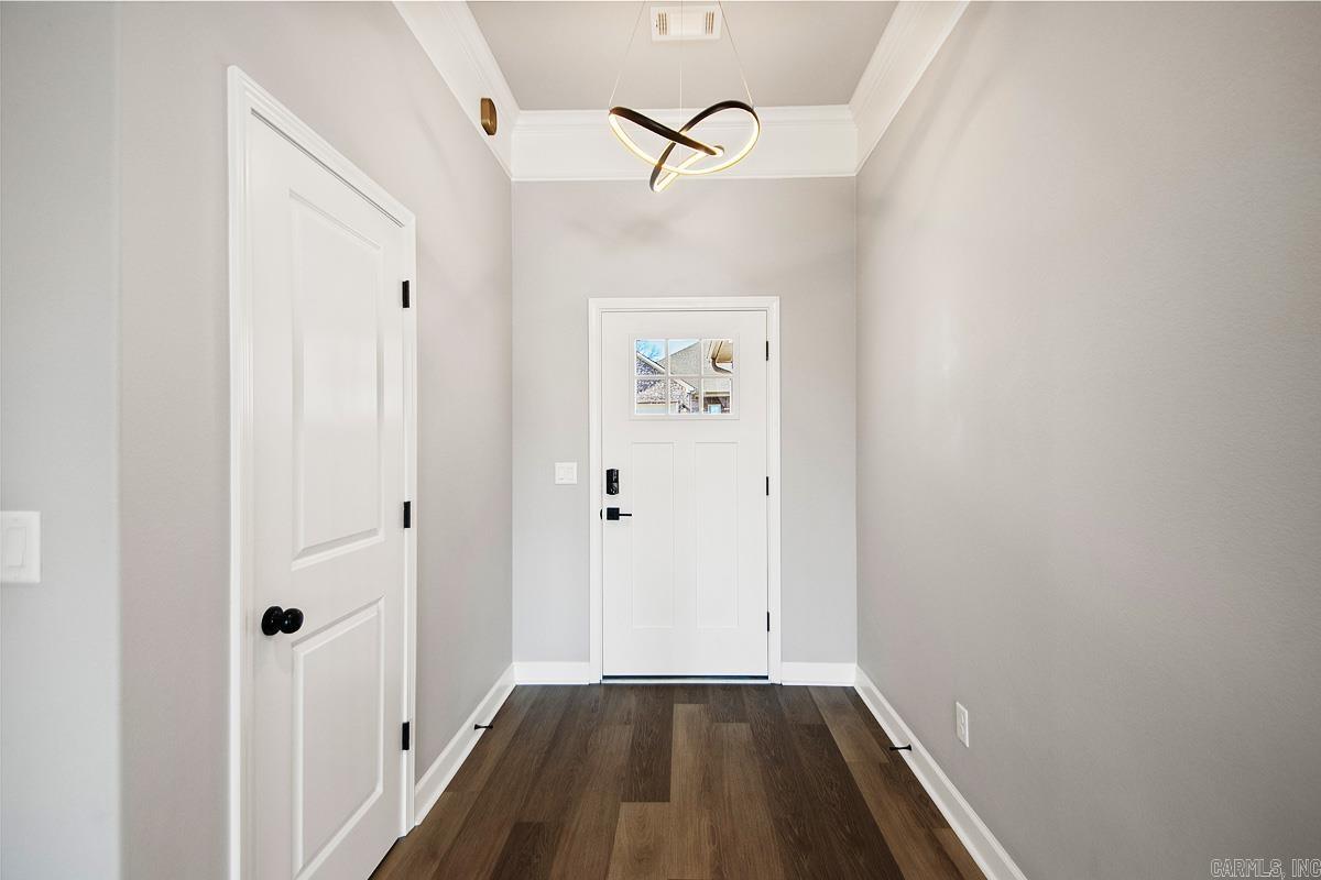 MAGNOLIA VILLAGE - Residential