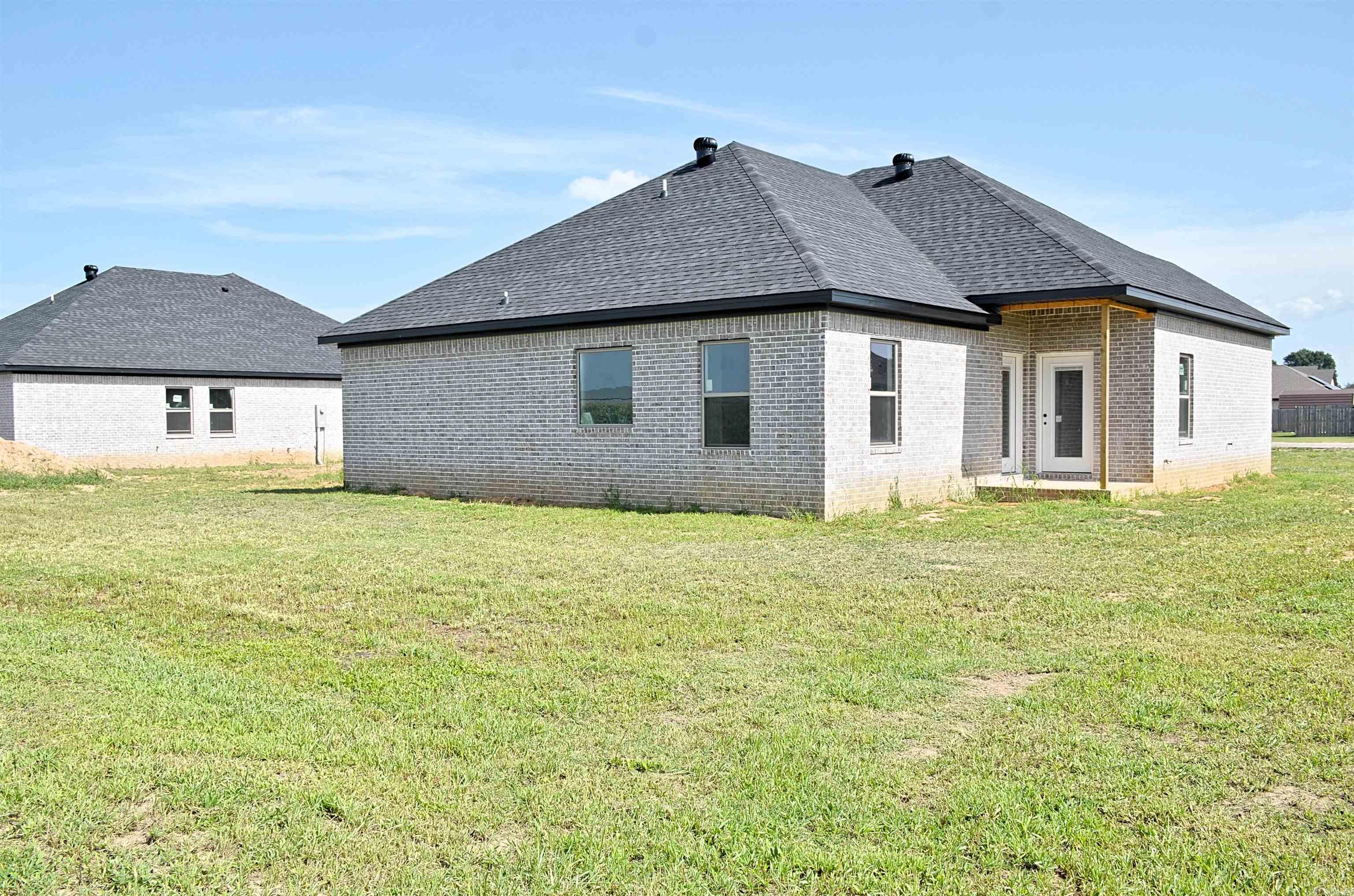 STELLA ESTATES - Residential