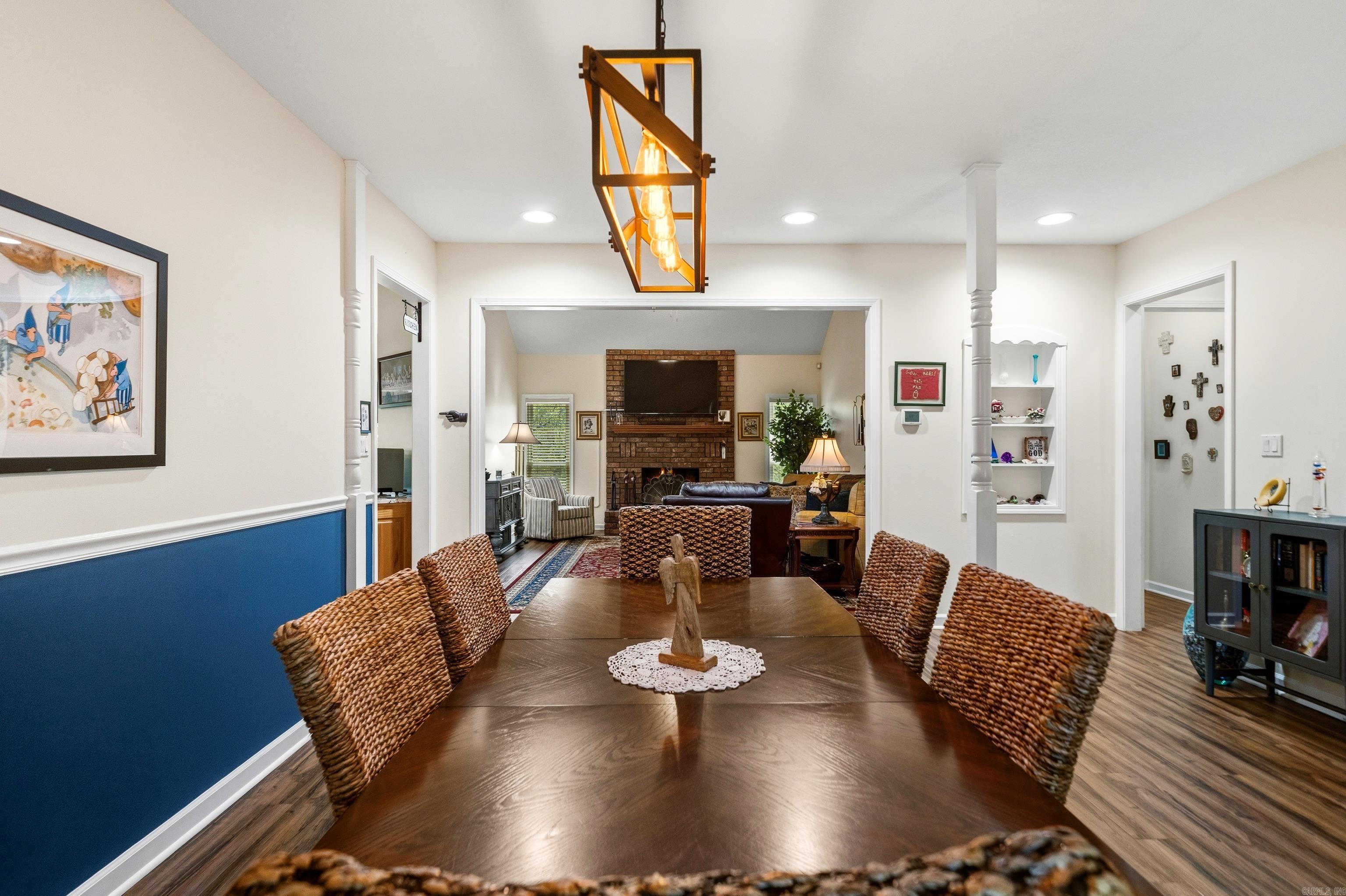 LAKE FOREST SHORES - Residential