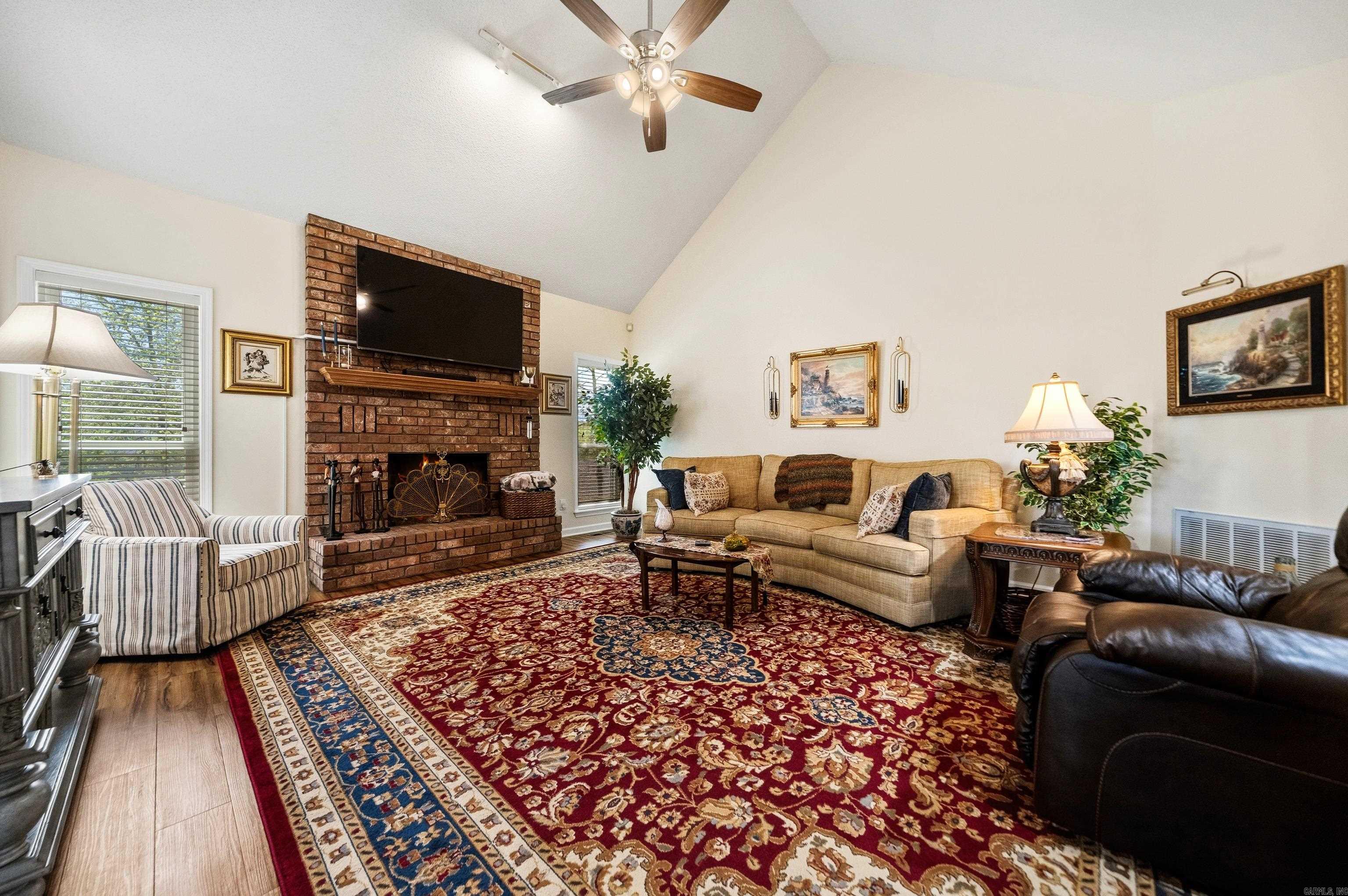 LAKE FOREST SHORES - Residential