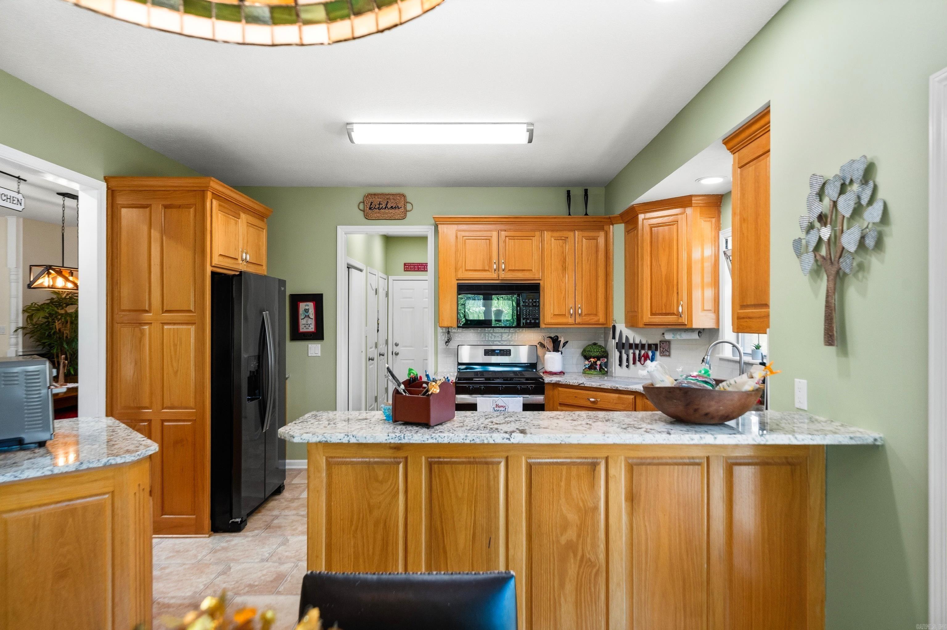 LAKE FOREST SHORES - Residential