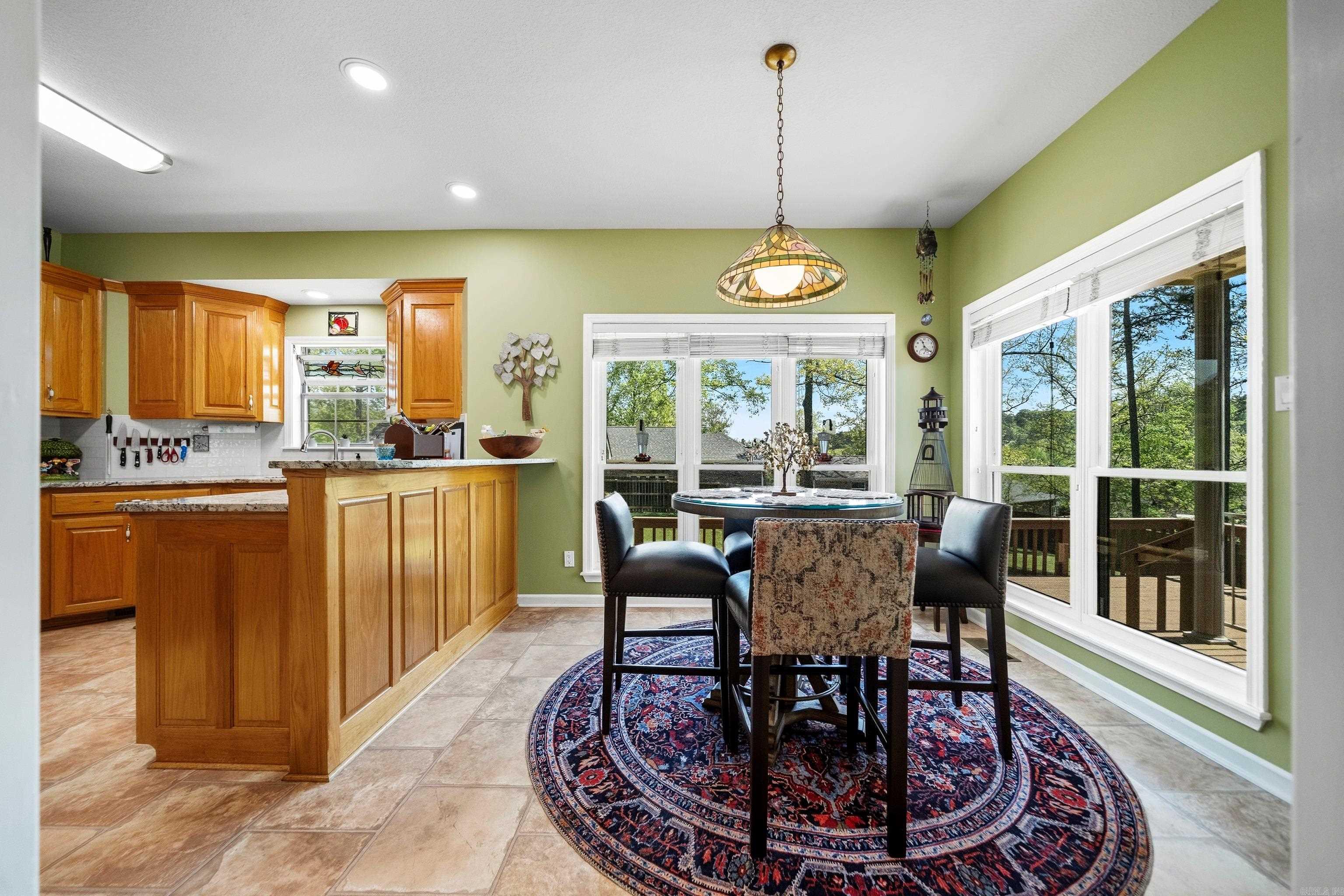 LAKE FOREST SHORES - Residential