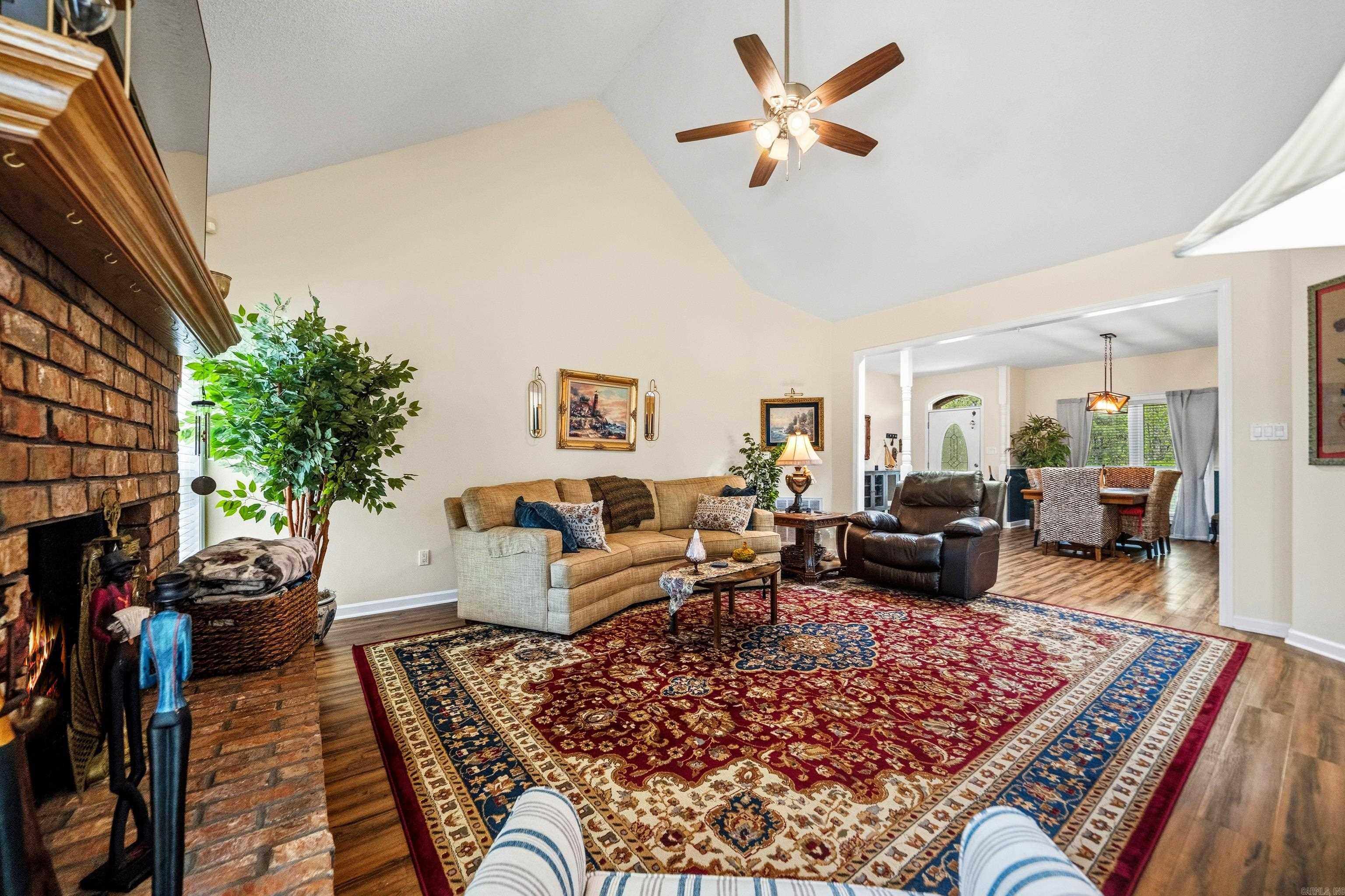 LAKE FOREST SHORES - Residential