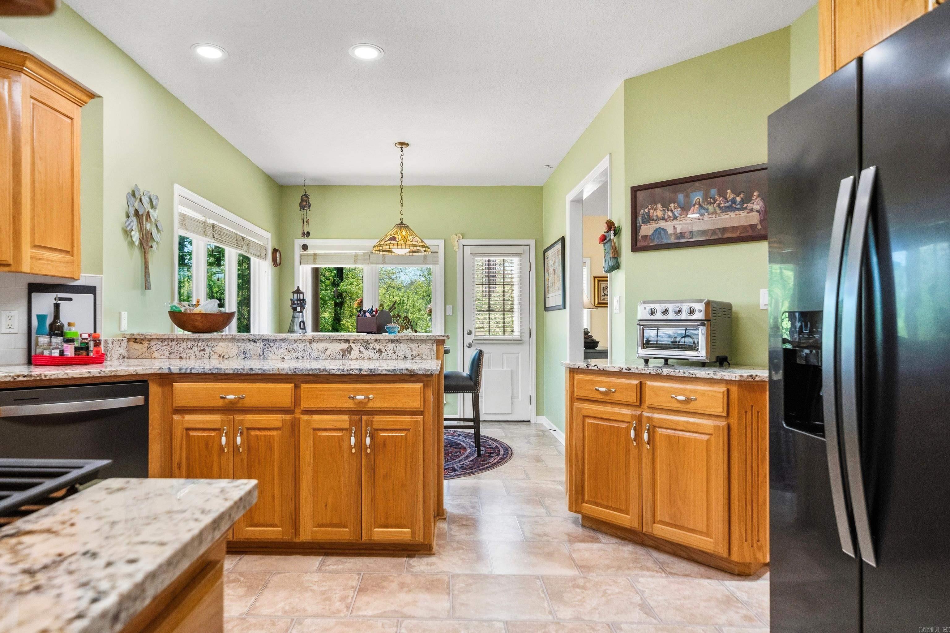 LAKE FOREST SHORES - Residential