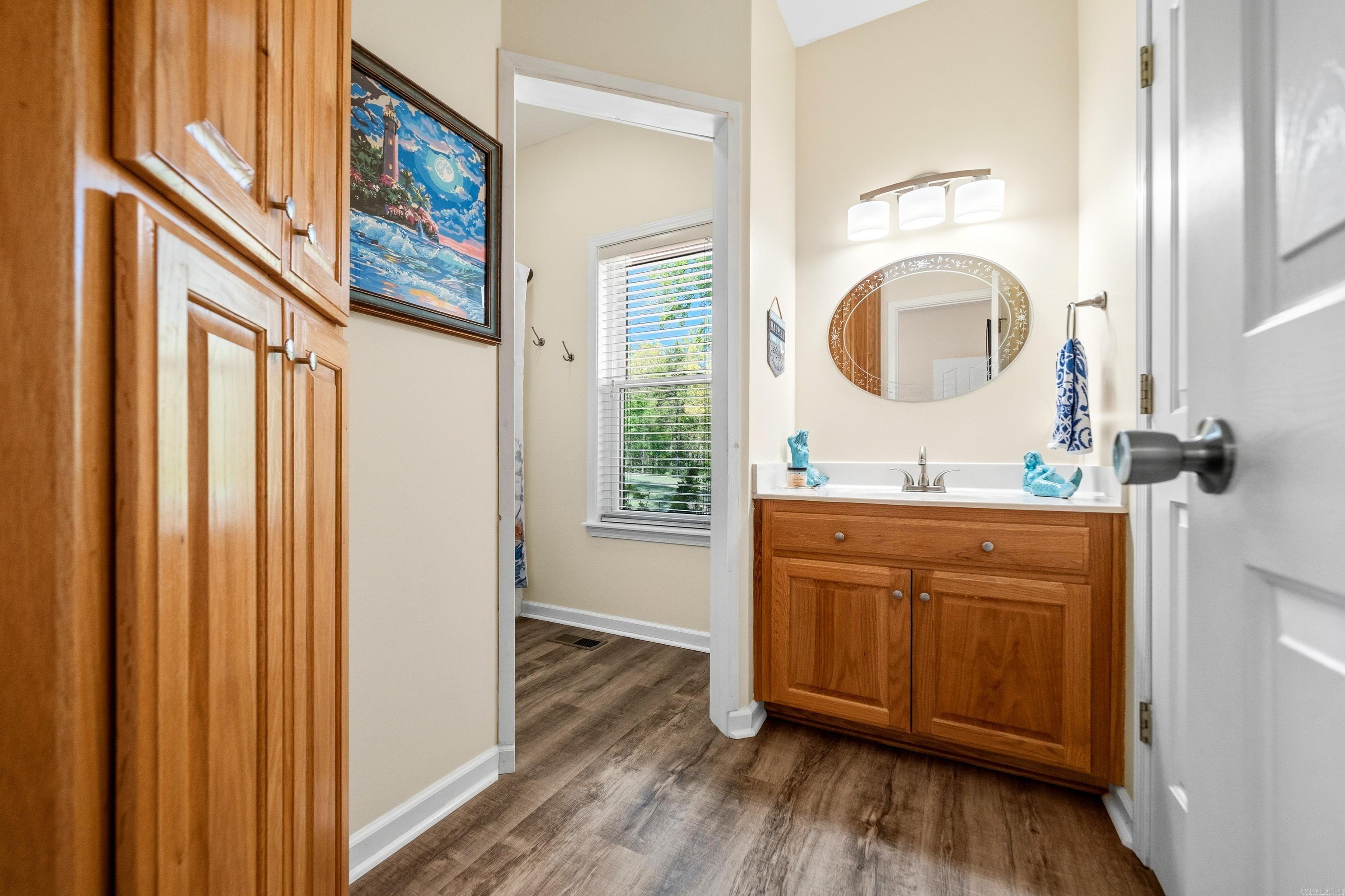 LAKE FOREST SHORES - Residential