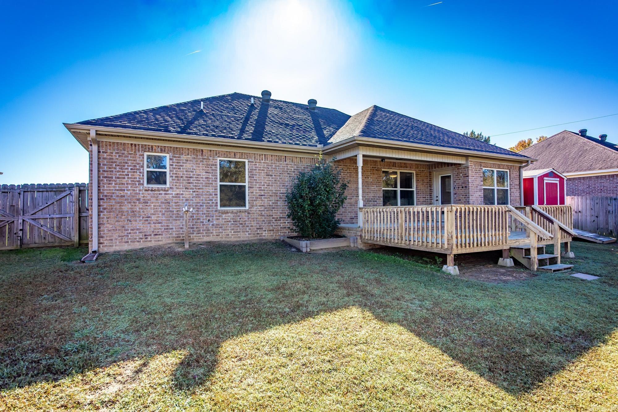 JAXON TERRACE - Residential