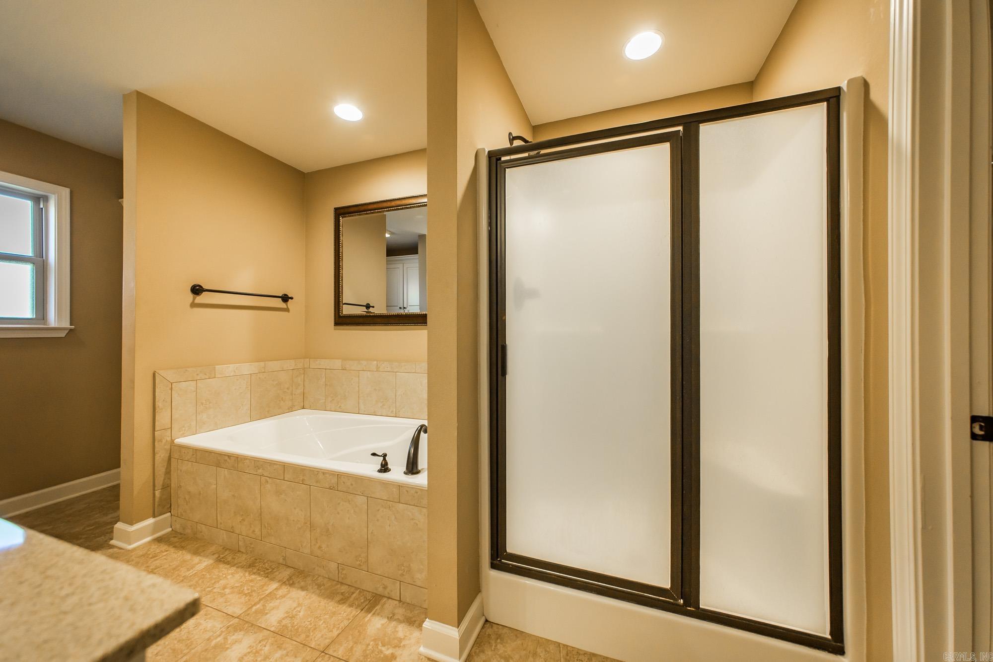 JAXON TERRACE - Residential