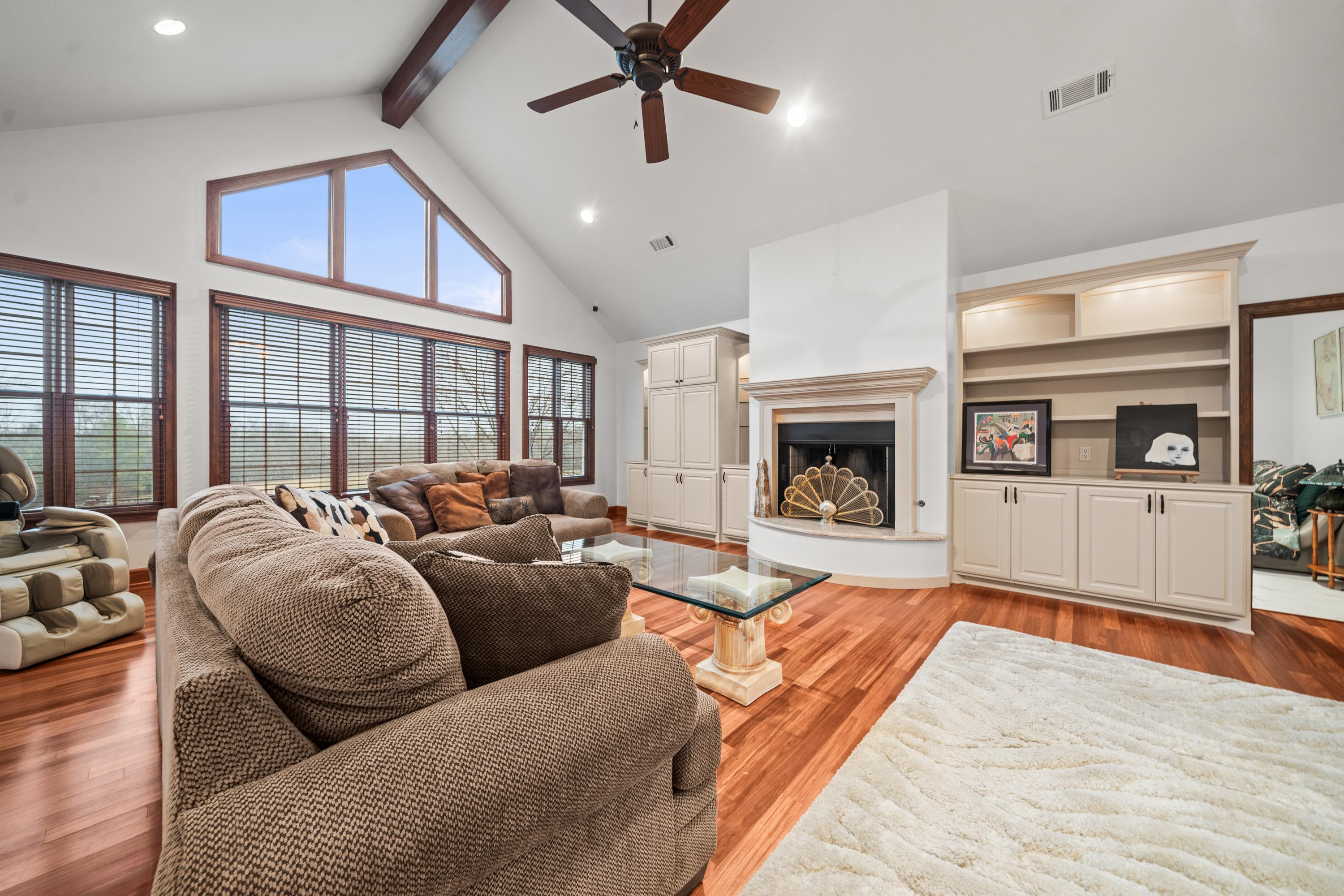 WOODLAND VALLEY ESTATES - Residential