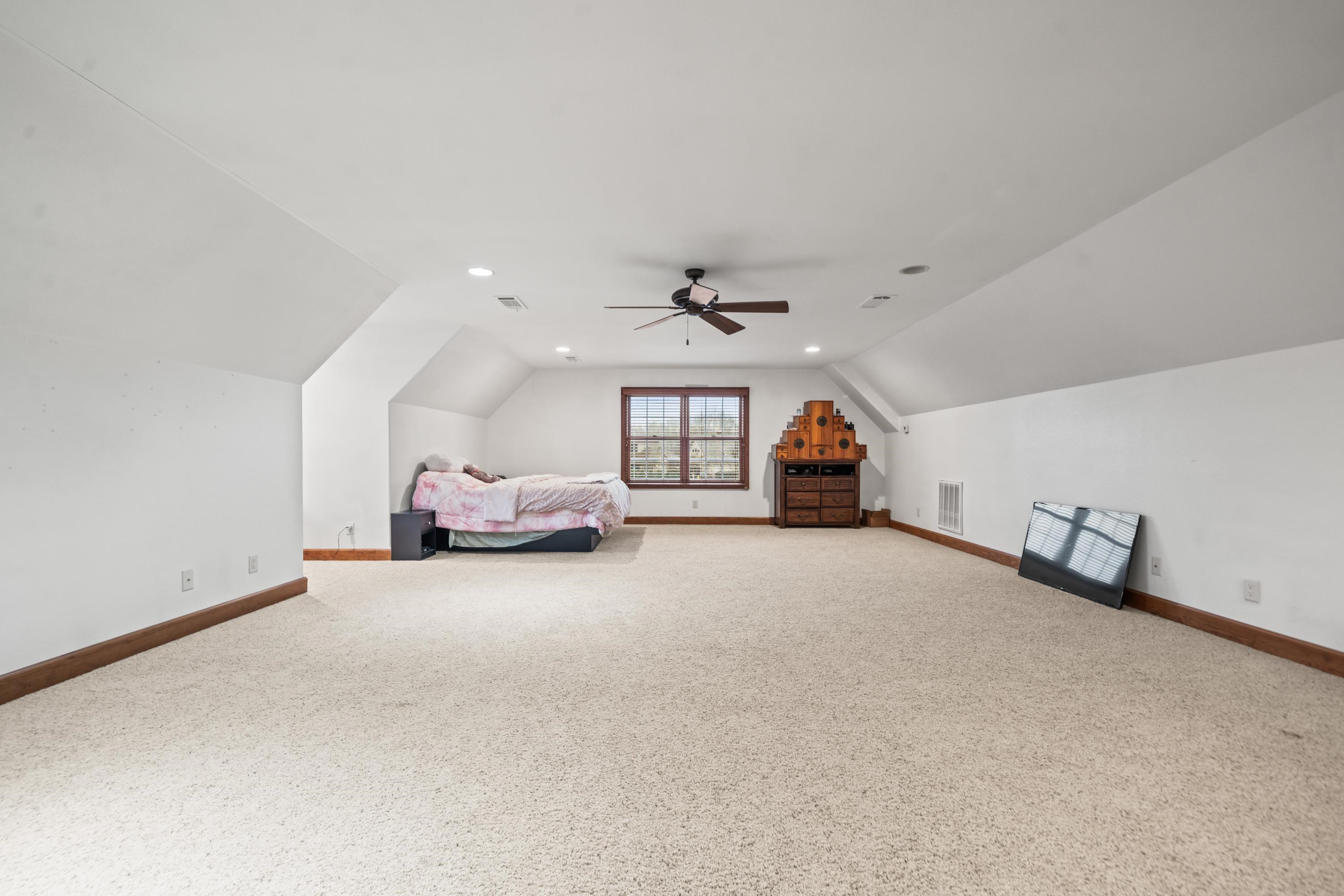 WOODLAND VALLEY ESTATES - Residential