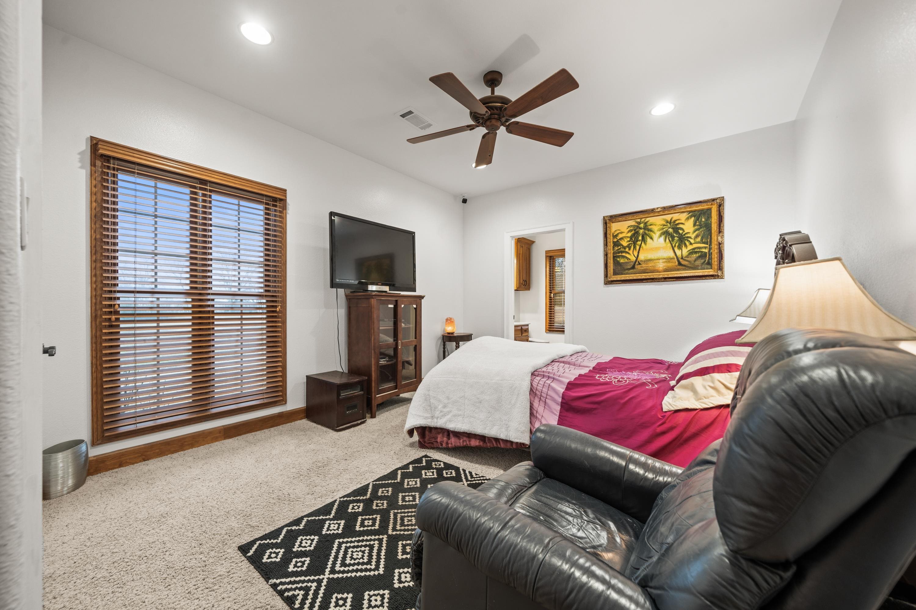 WOODLAND VALLEY ESTATES - Residential