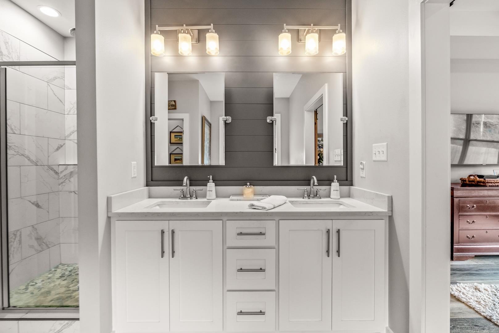 LOCHRIDGE ESTATES - Residential