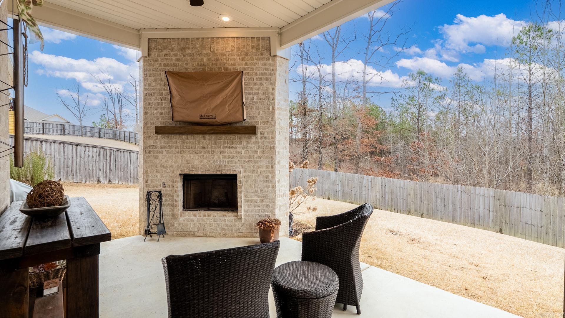 LOCHRIDGE ESTATES - Residential