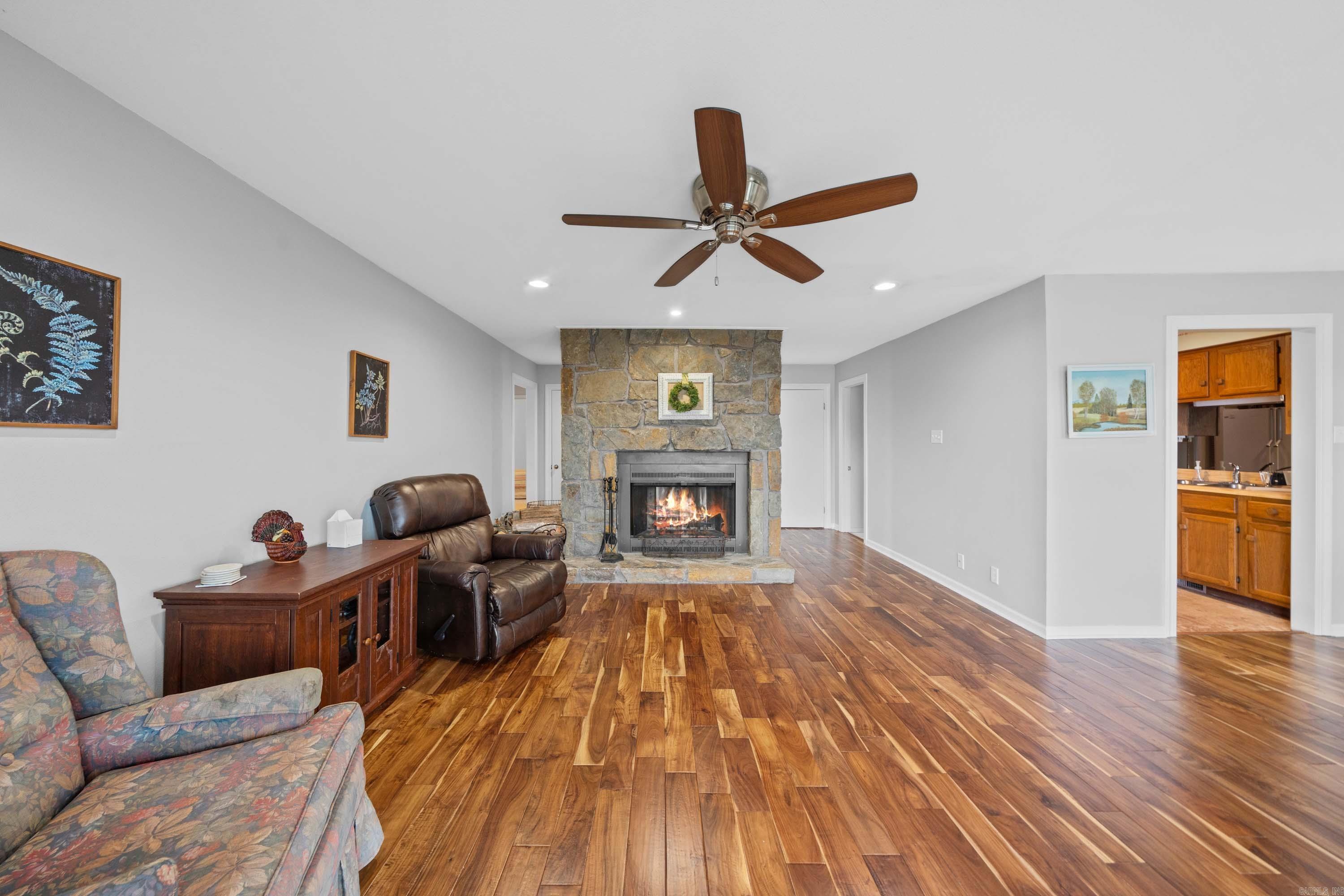 POINT LOOKOUT HPR - Residential