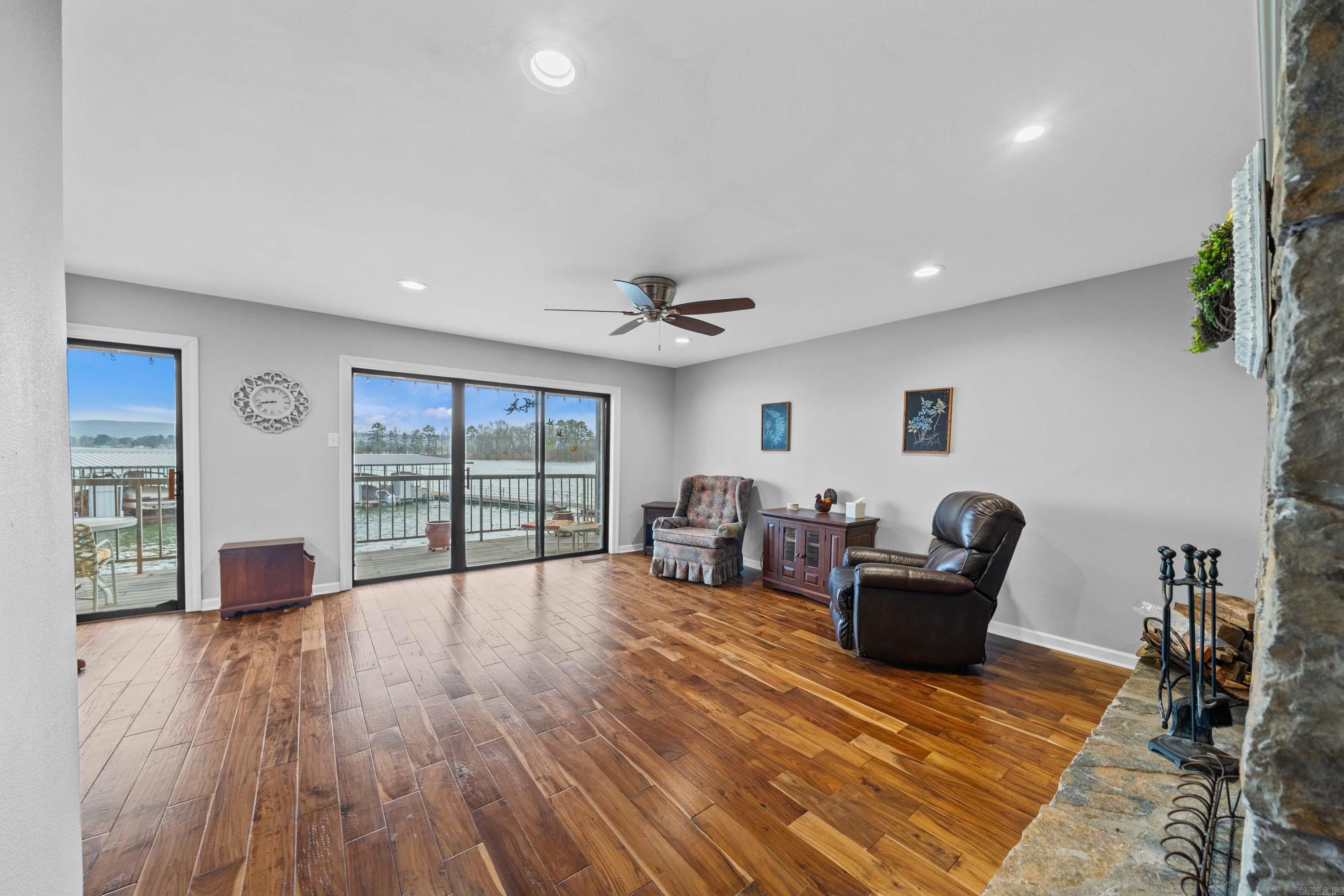 POINT LOOKOUT HPR - Residential