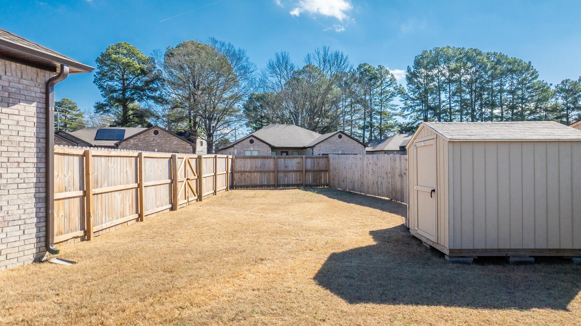 AUTUMN BROOKE - Residential