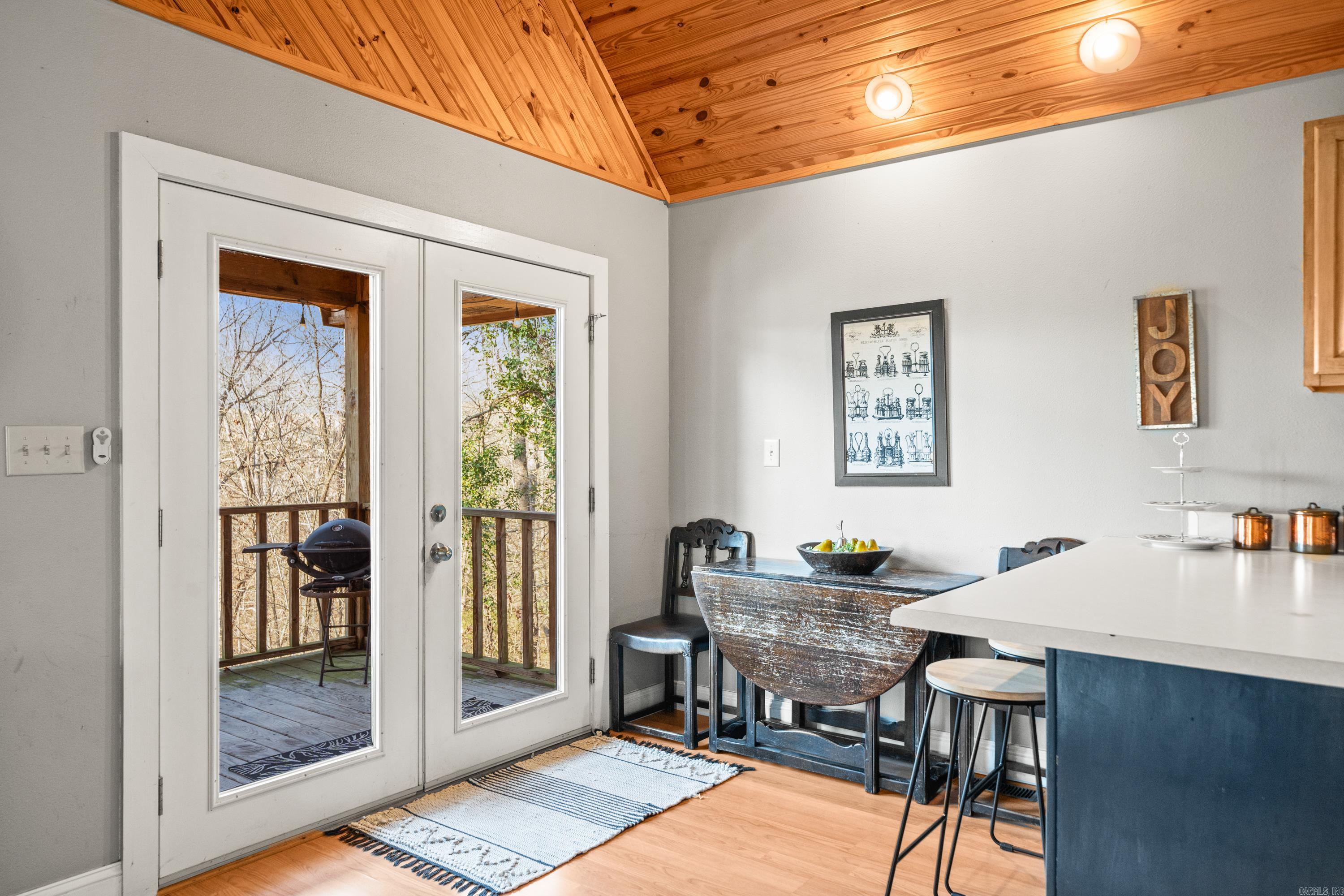 Lakeside - Residential