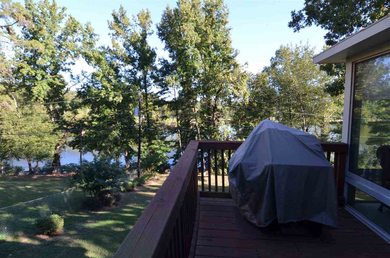 Lakeside Terrace - Residential