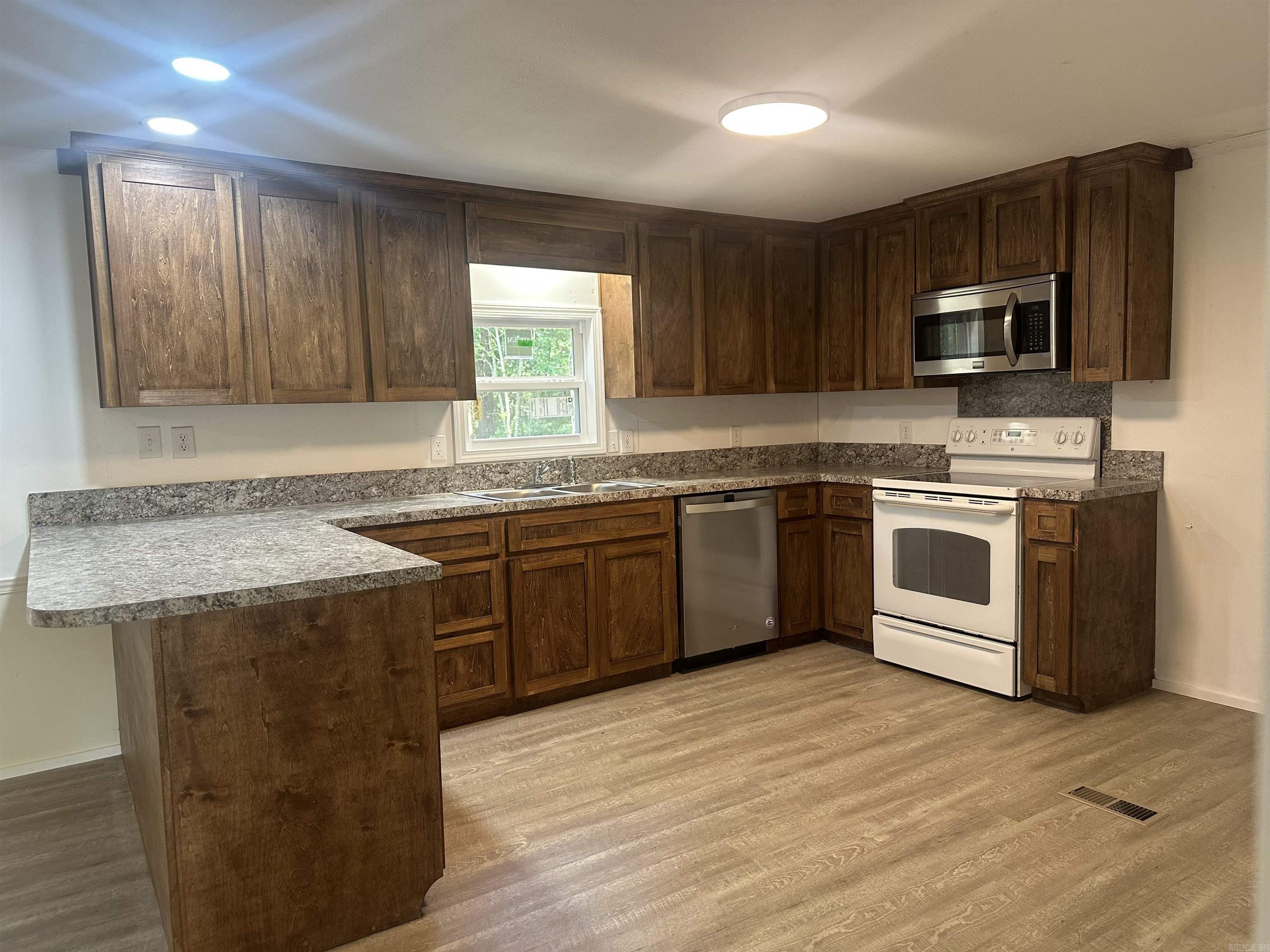 DENNIS SUBD - Residential