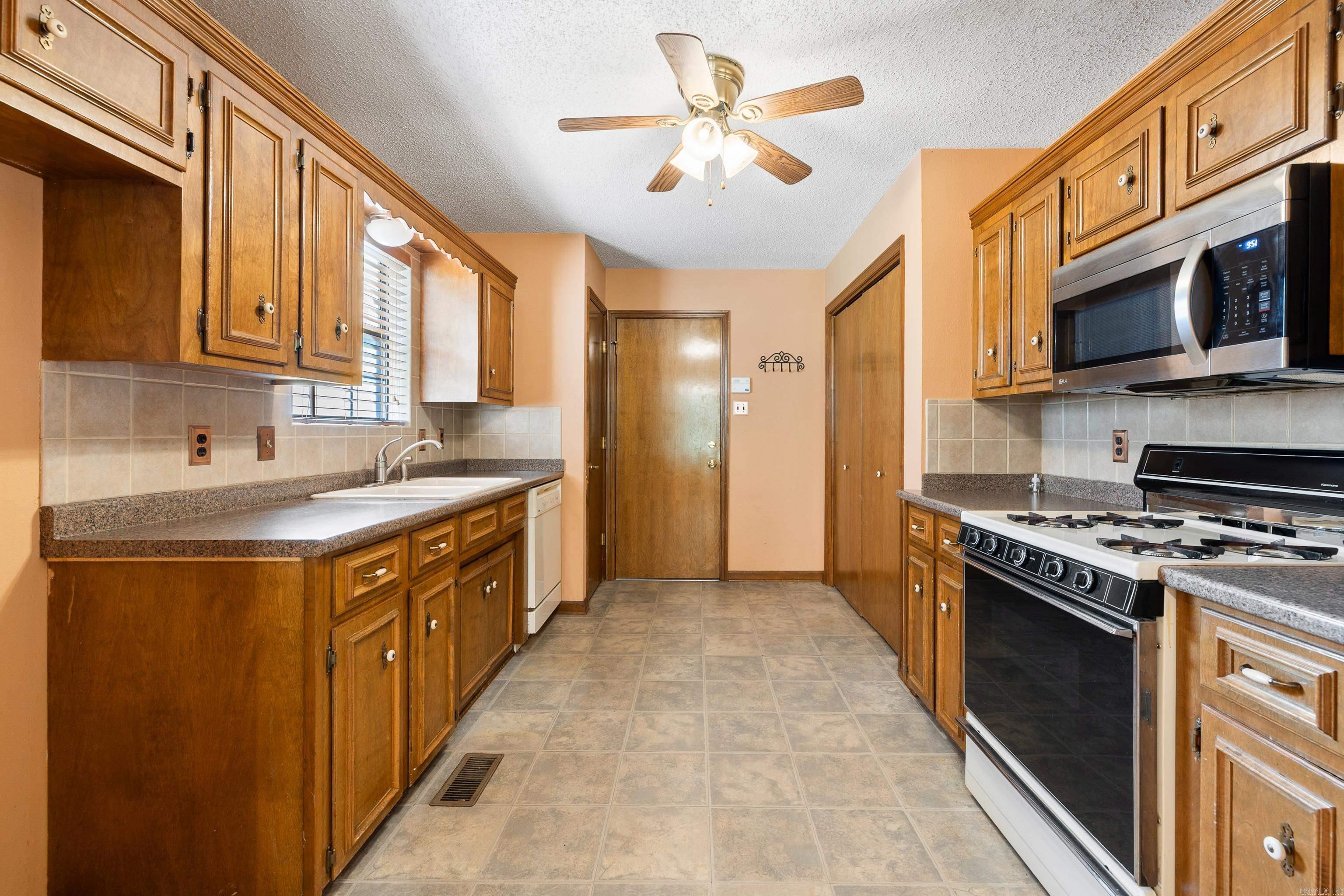 IRISH SPRING ESTATES - Residential