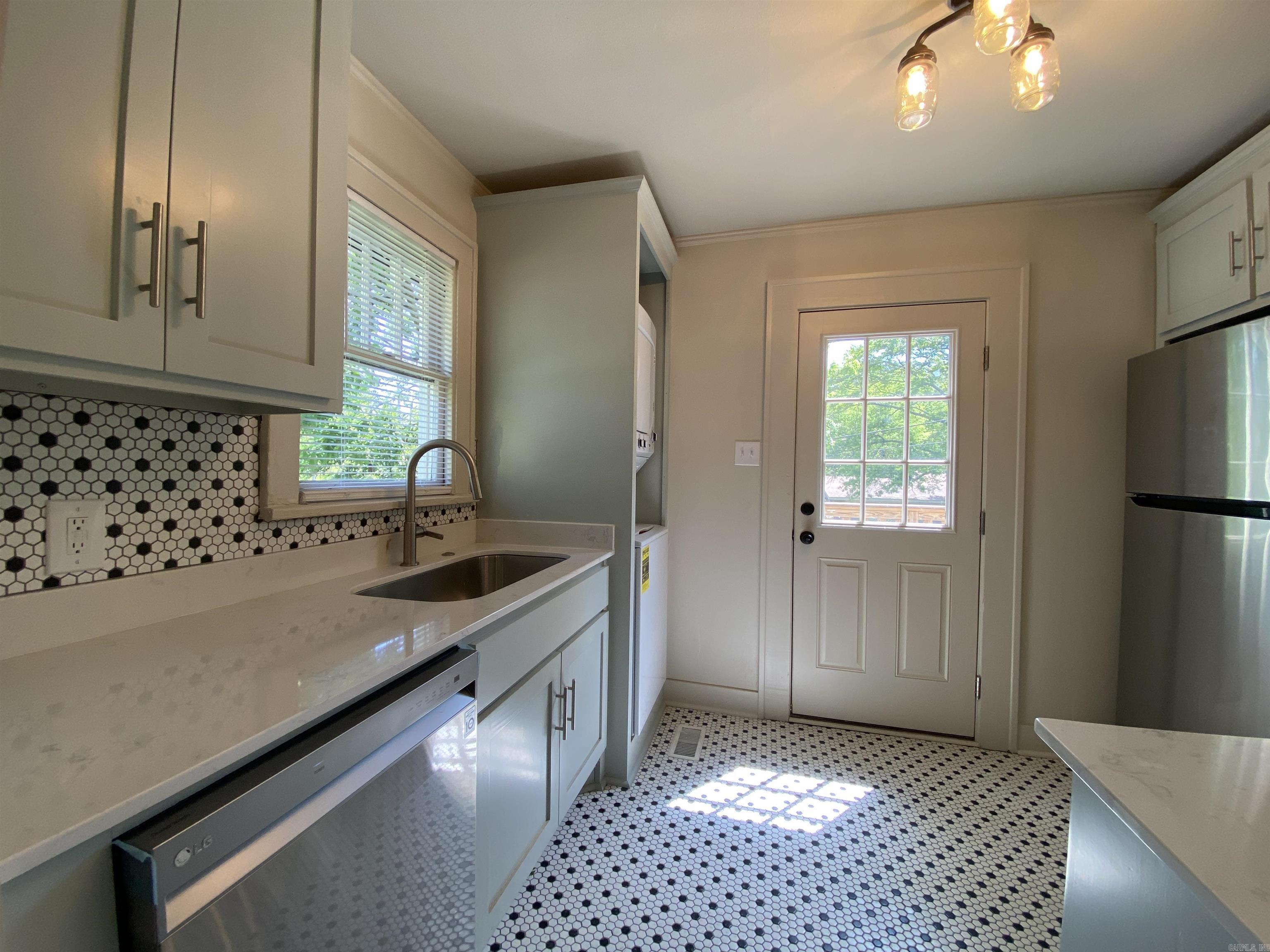 WORTHEN - Residential