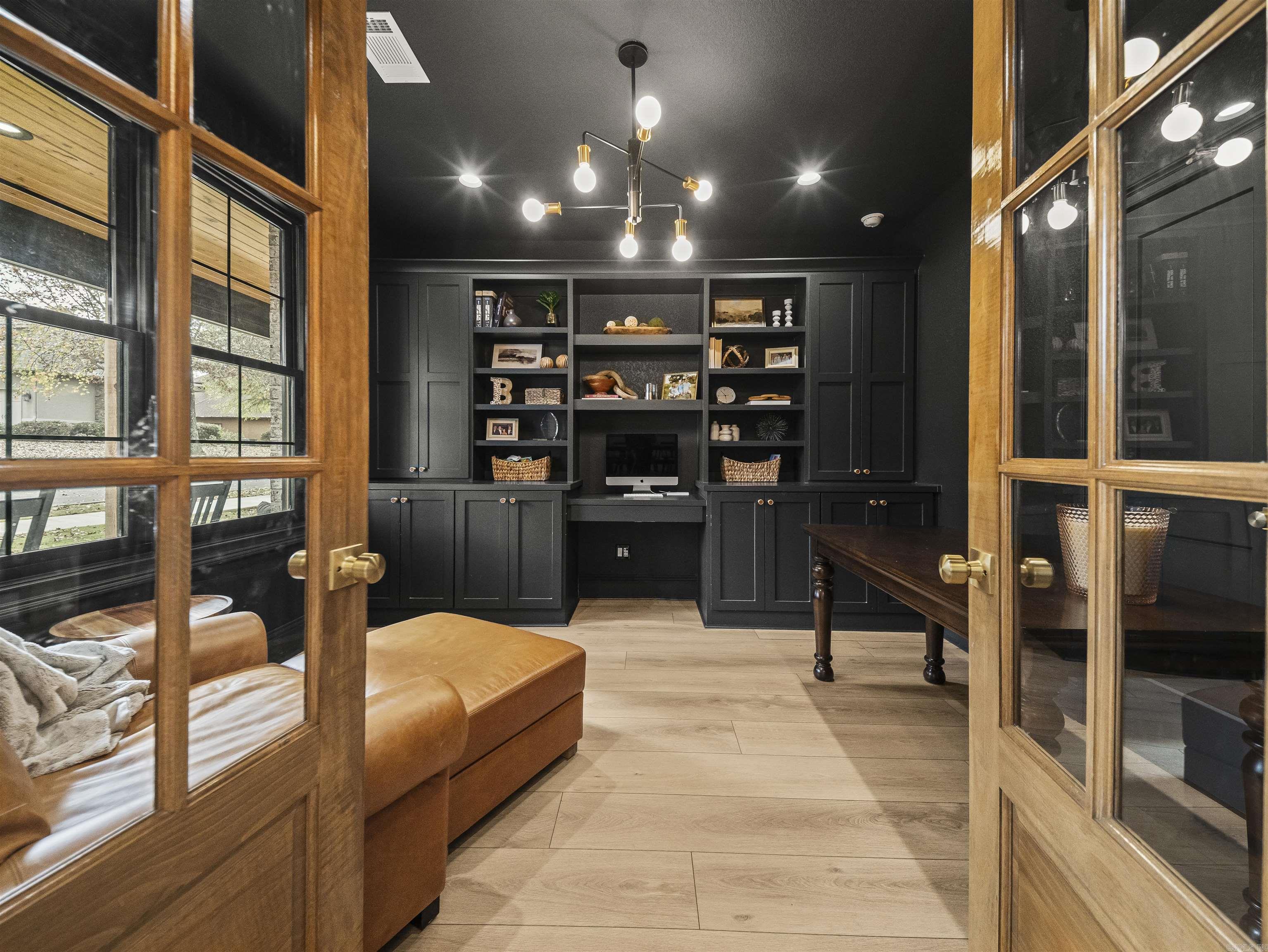 LOTUS VALLEY - Residential