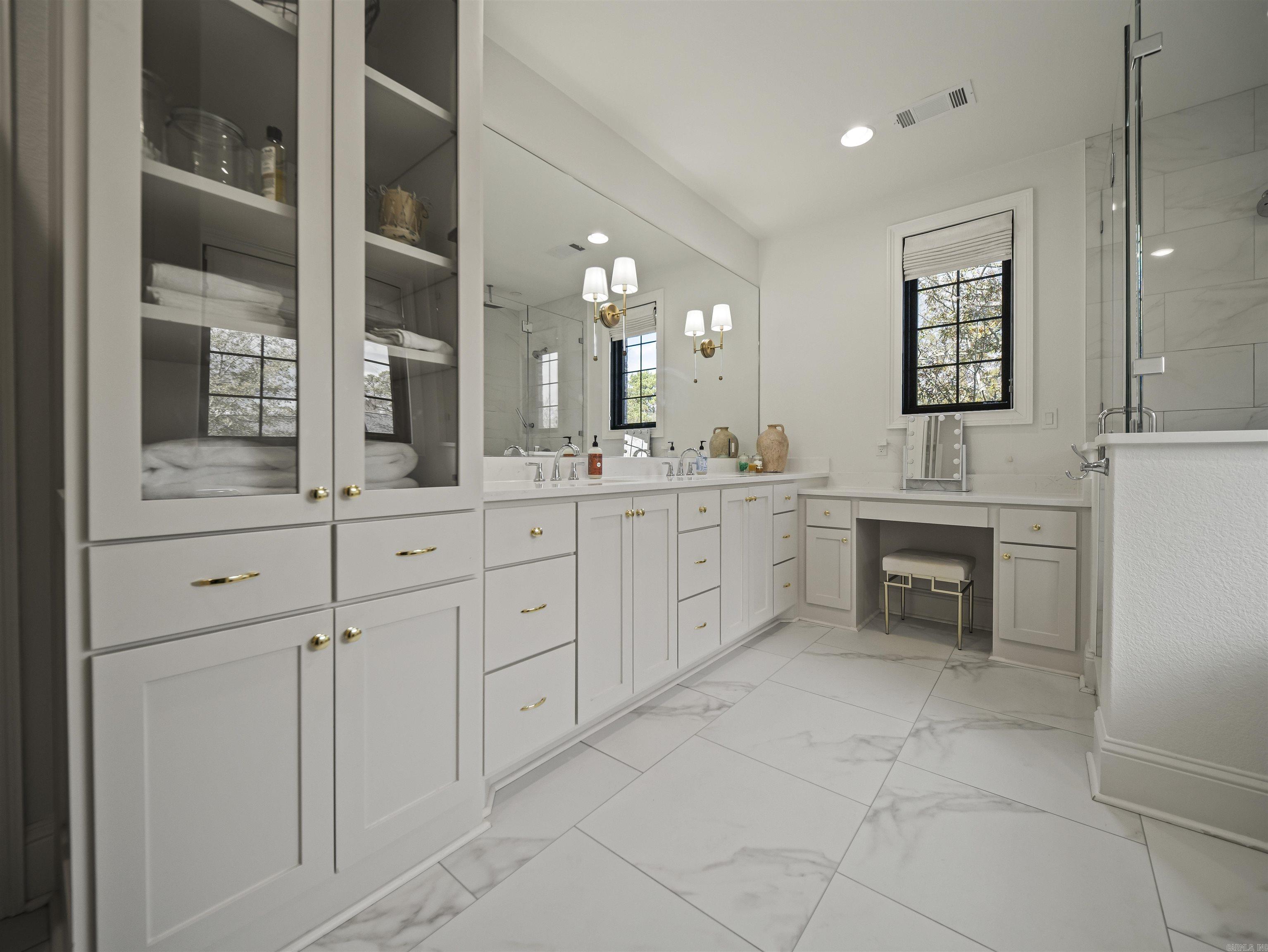 LOTUS VALLEY - Residential