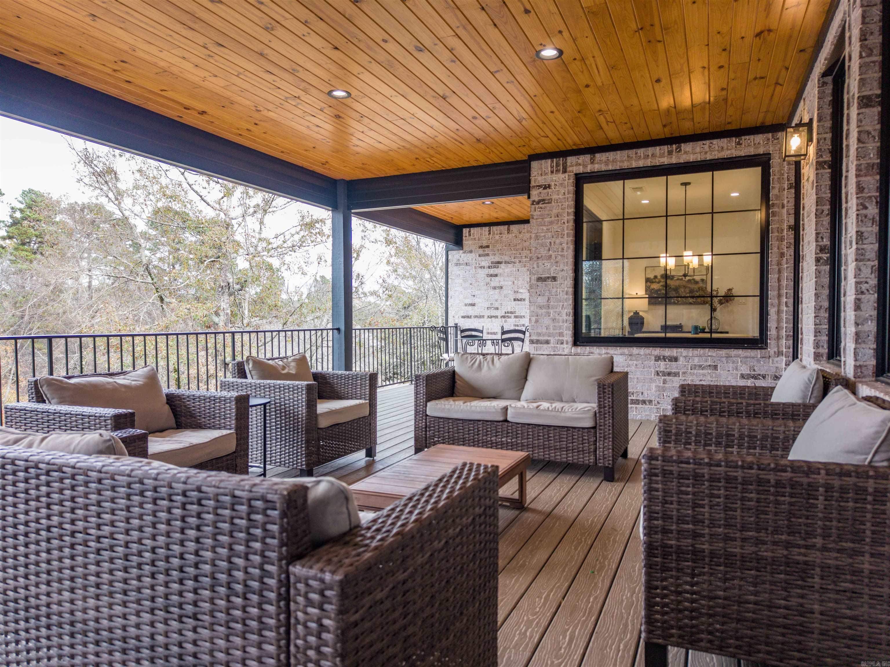 LOTUS VALLEY - Residential