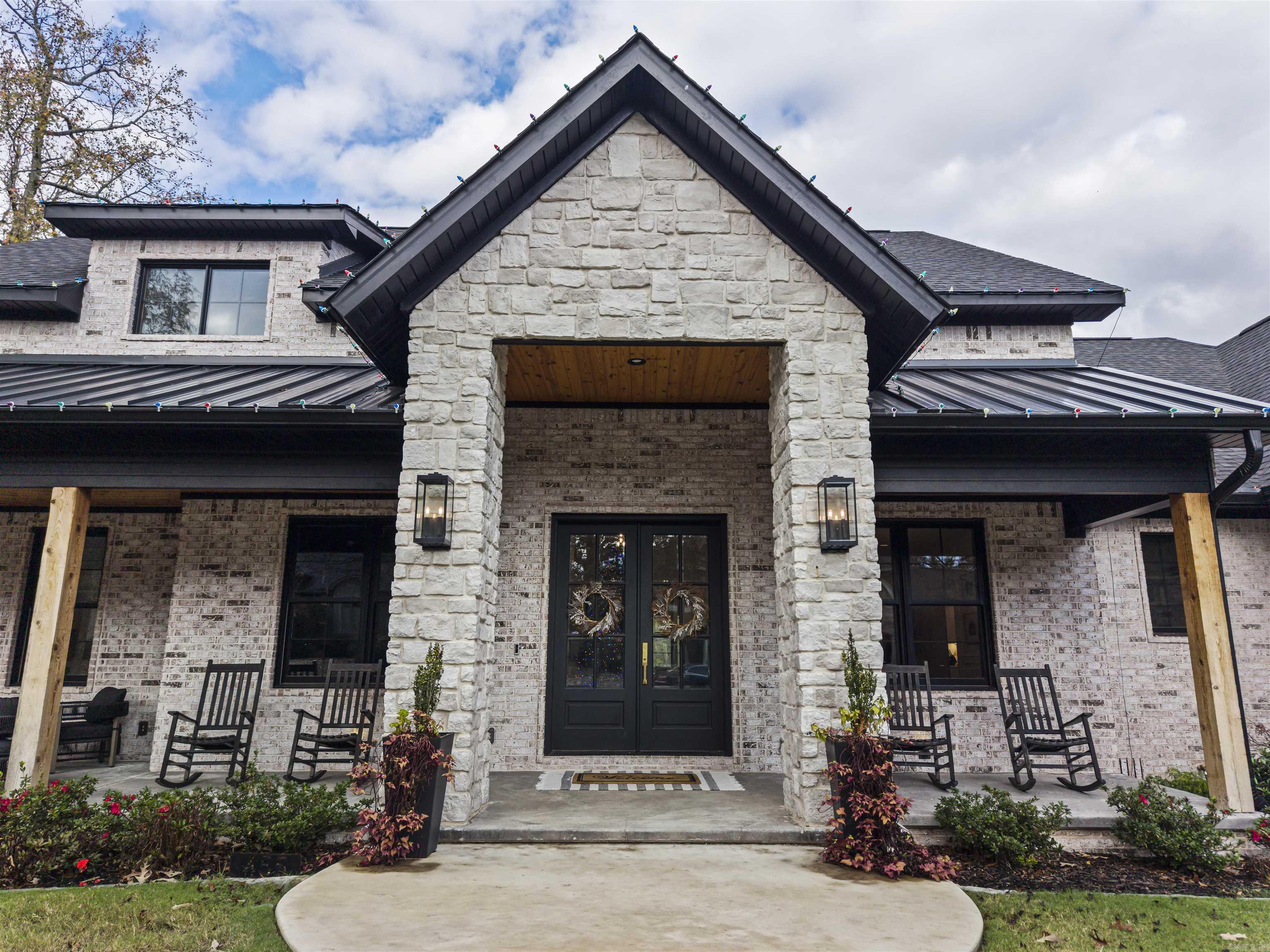 LOTUS VALLEY - Residential