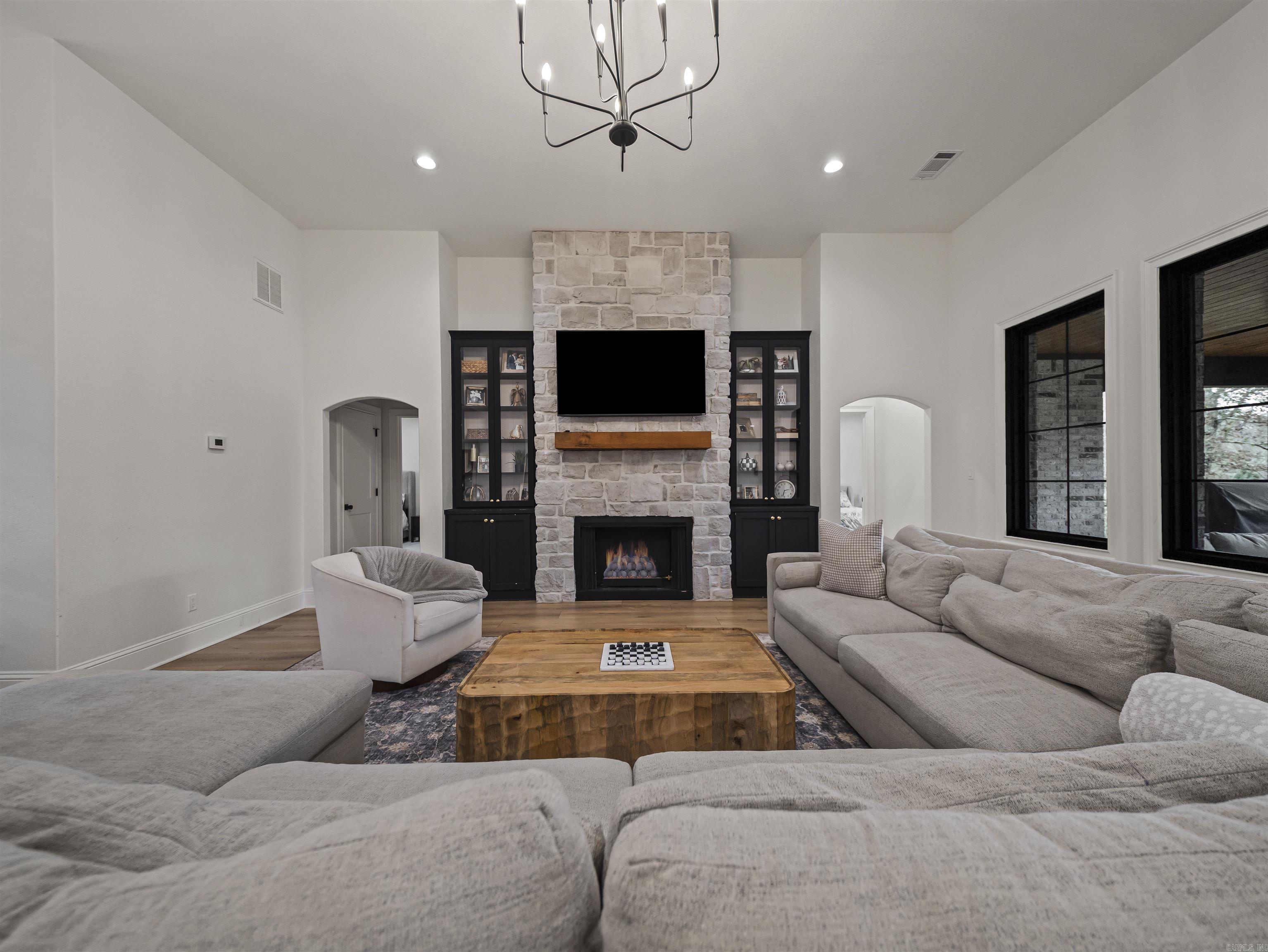 LOTUS VALLEY - Residential