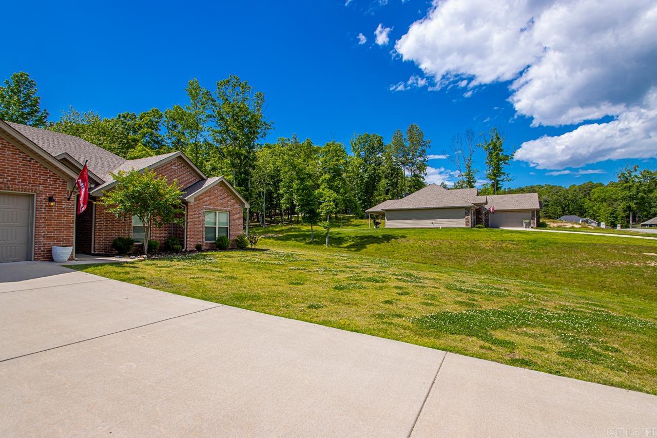 PINEWOOD ESTATES - Residential