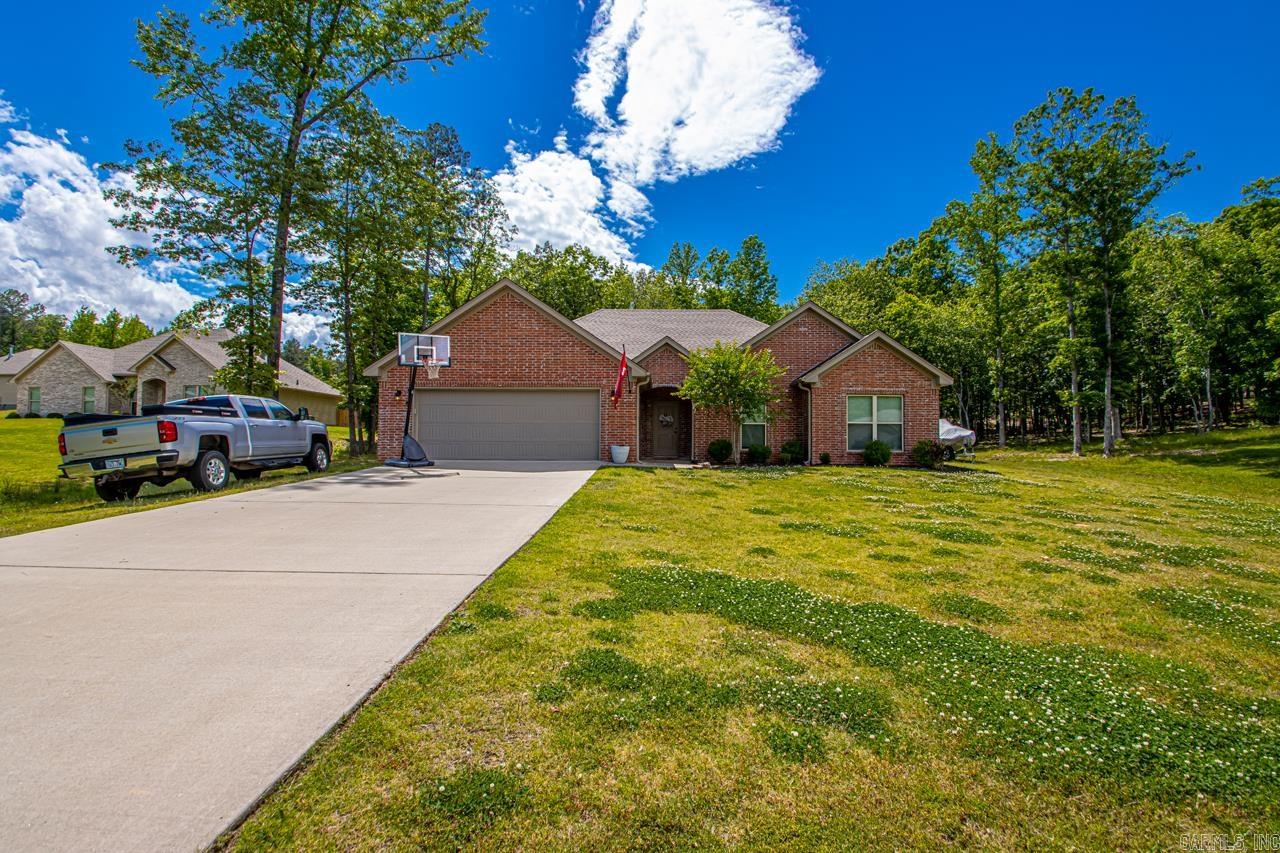 PINEWOOD ESTATES - Residential