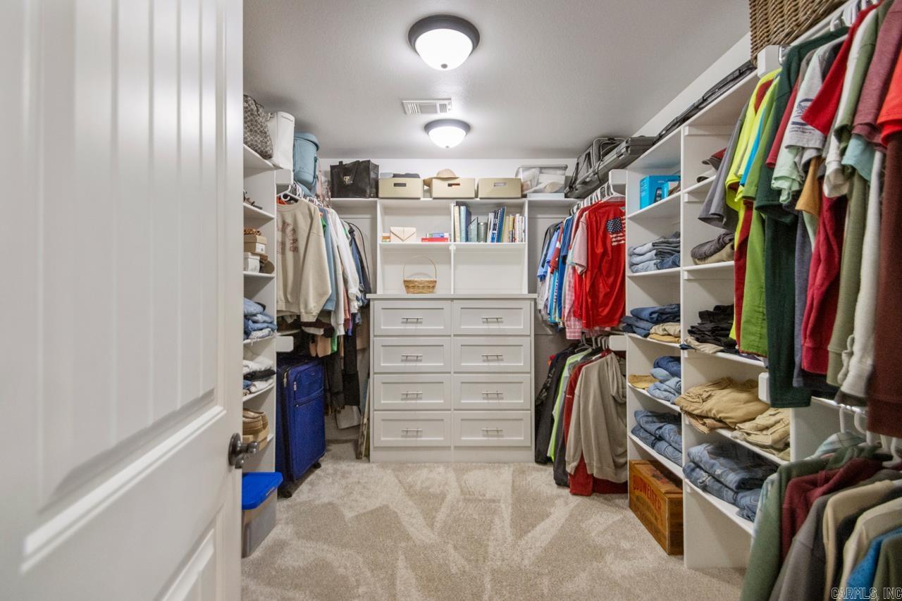 PINEWOOD ESTATES - Residential