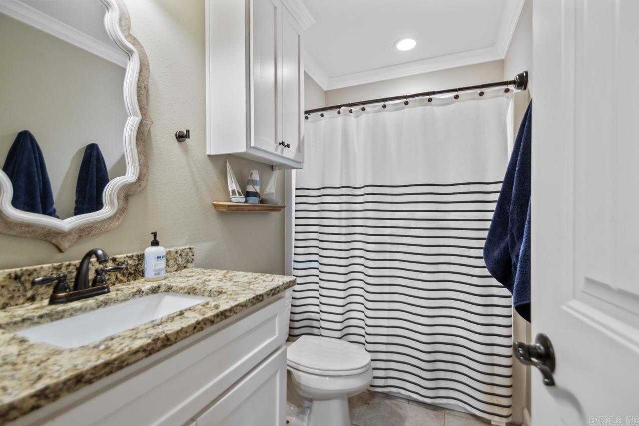 PINEWOOD ESTATES - Residential