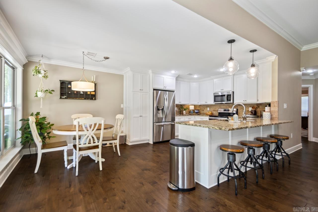 PINEWOOD ESTATES - Residential