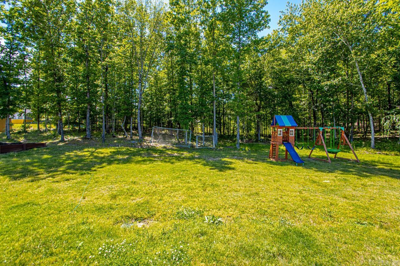 PINEWOOD ESTATES - Residential