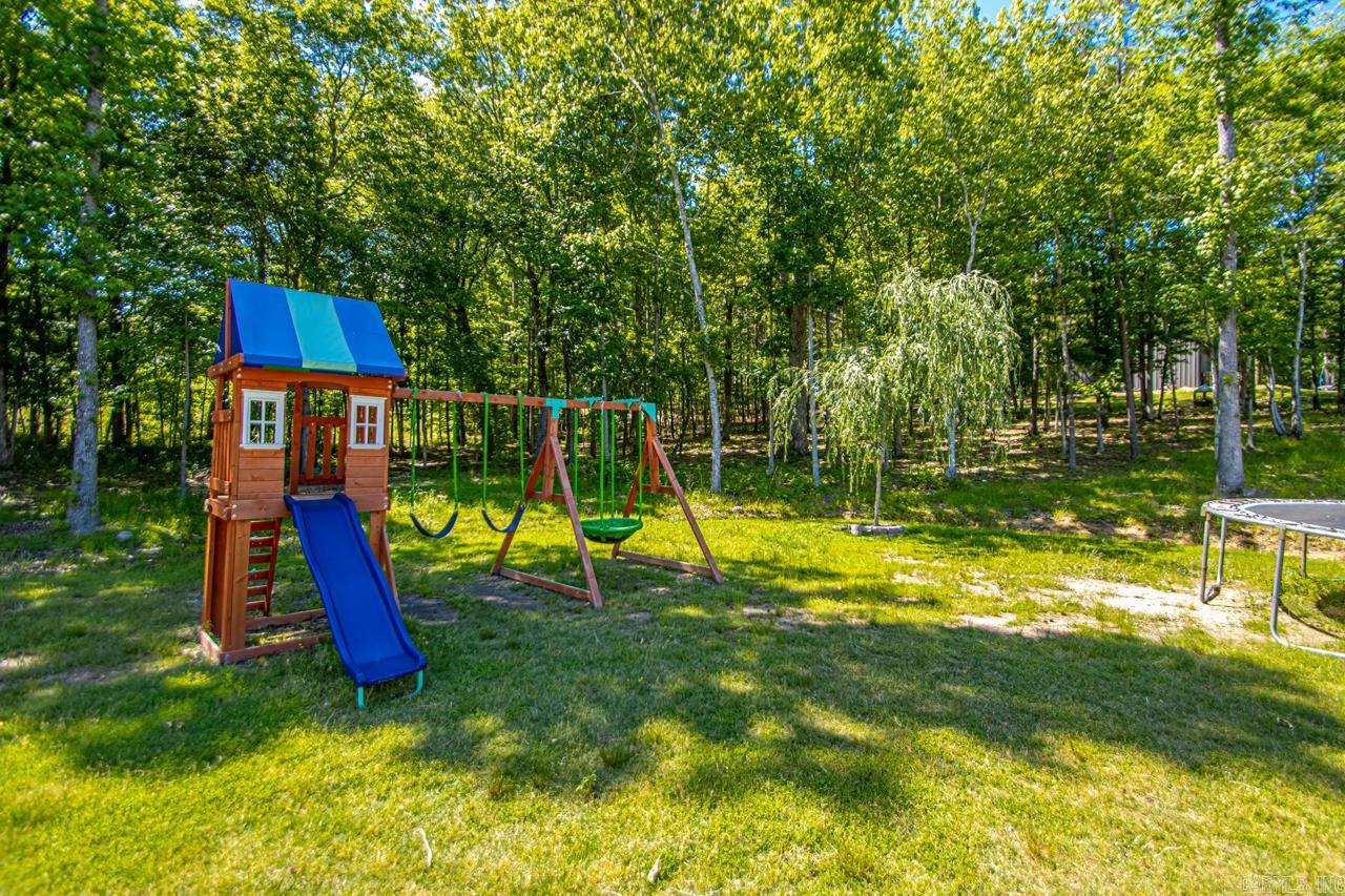 PINEWOOD ESTATES - Residential