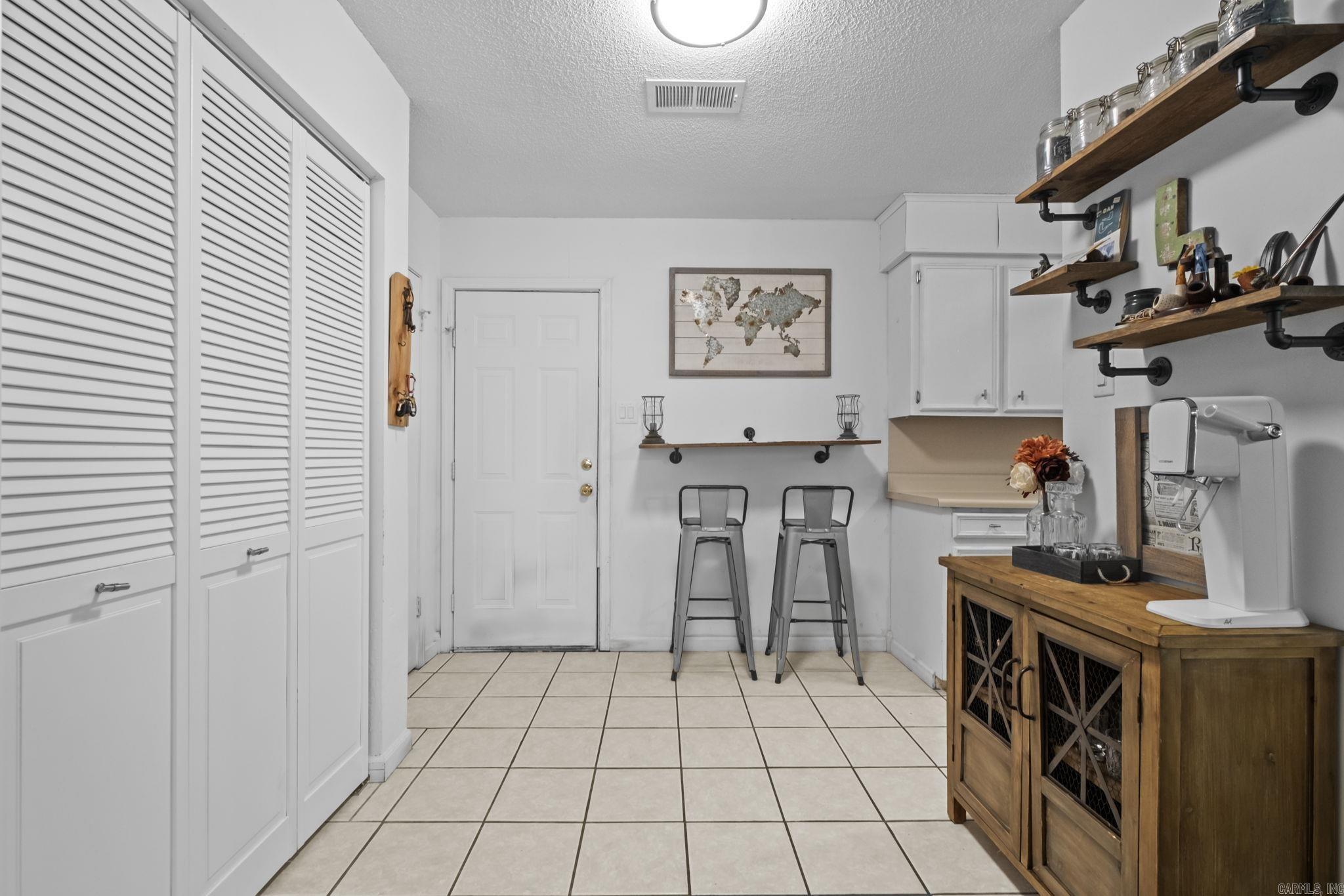 North Hills Manor - Residential