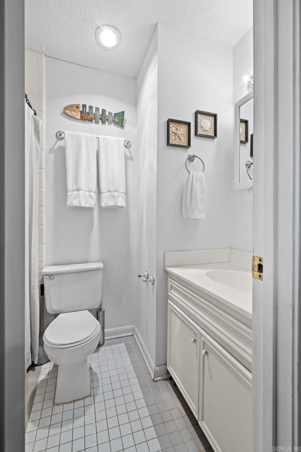 North Hills Manor - Residential