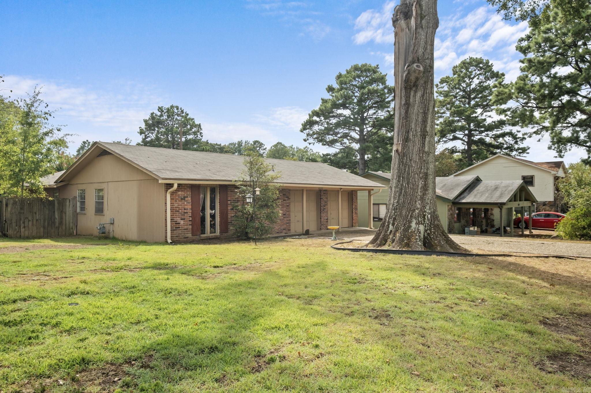 North Hills Manor - Residential