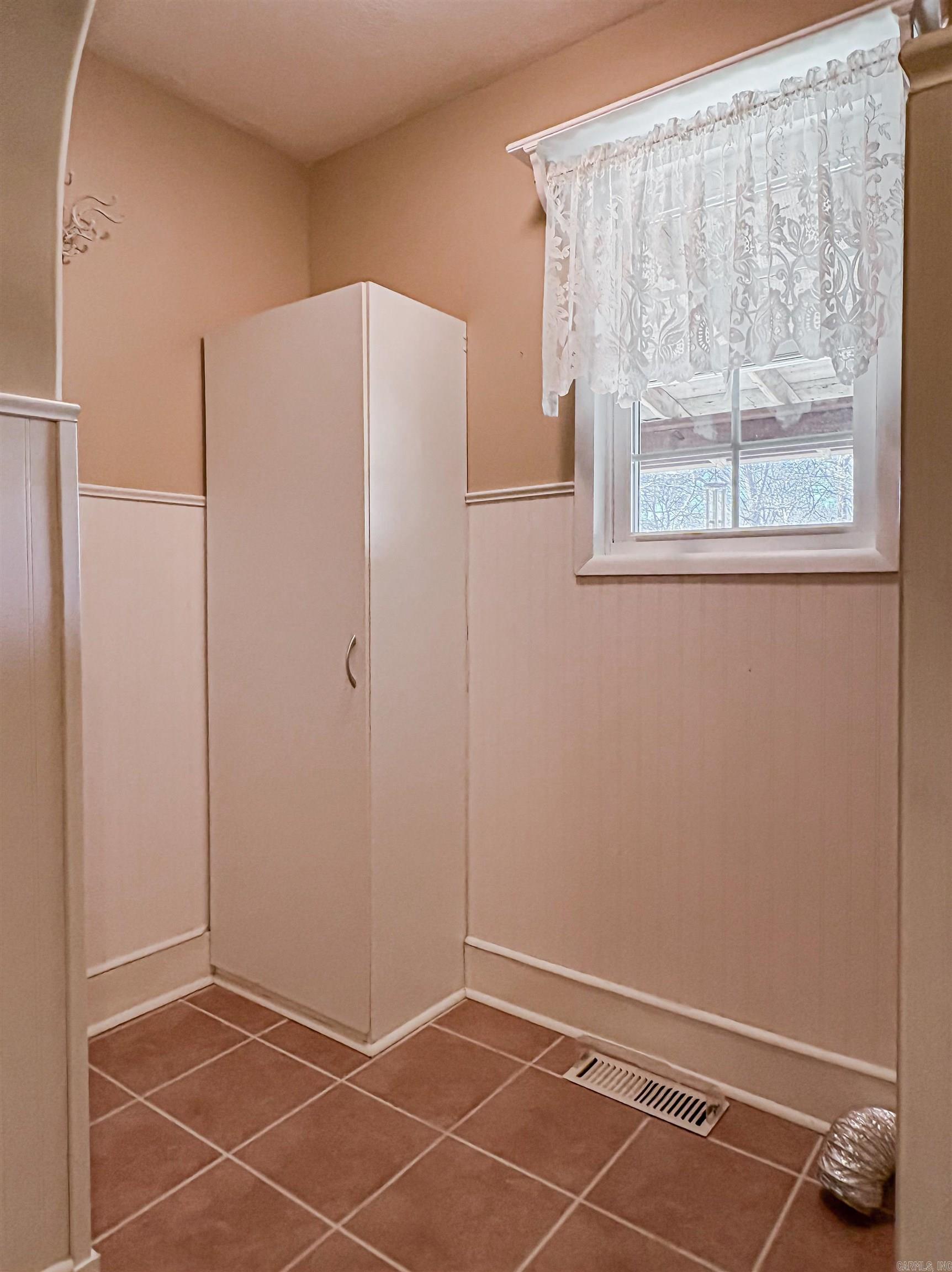 MARC-LYN ESTATES - Residential