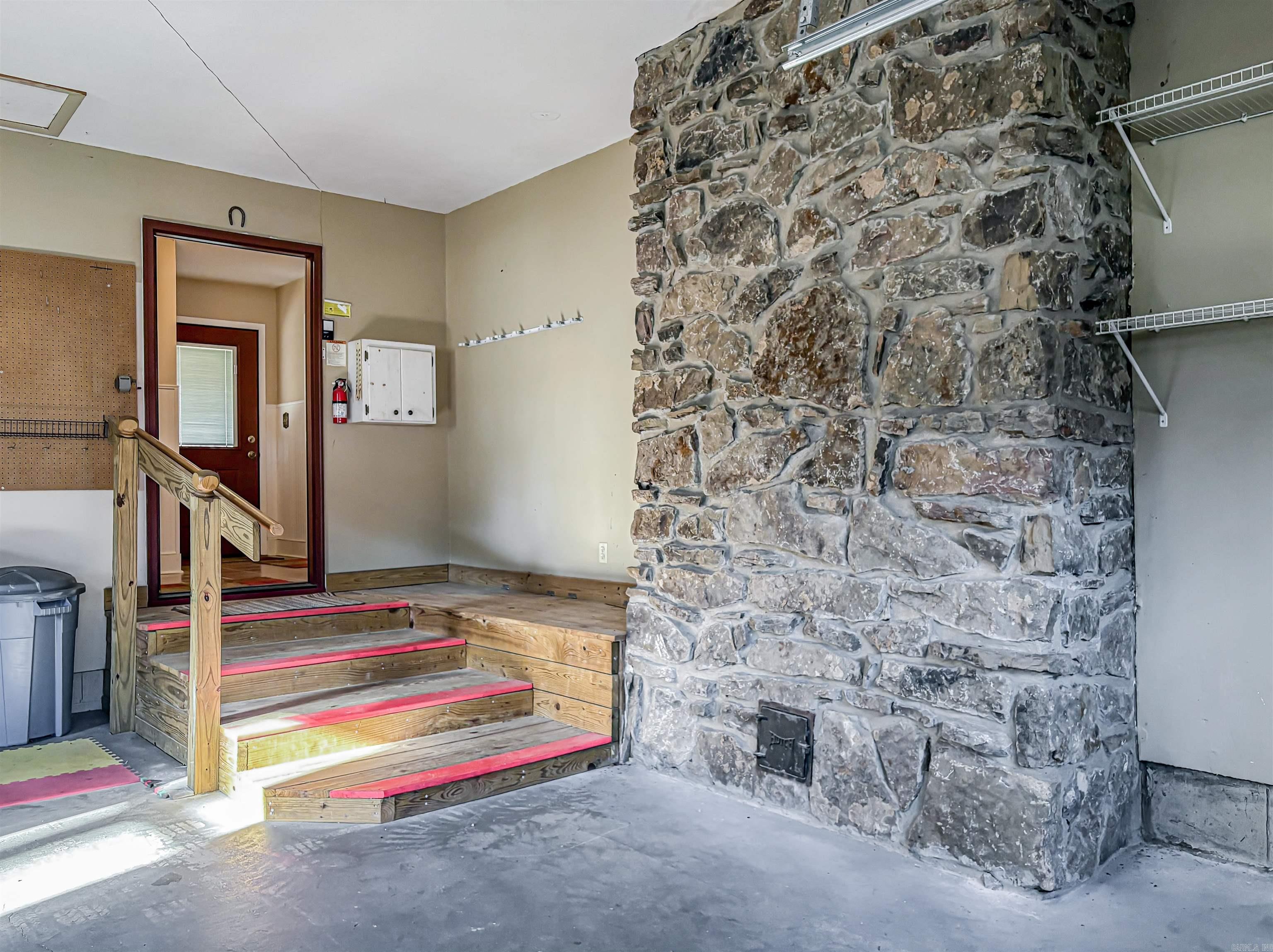 MARC-LYN ESTATES - Residential